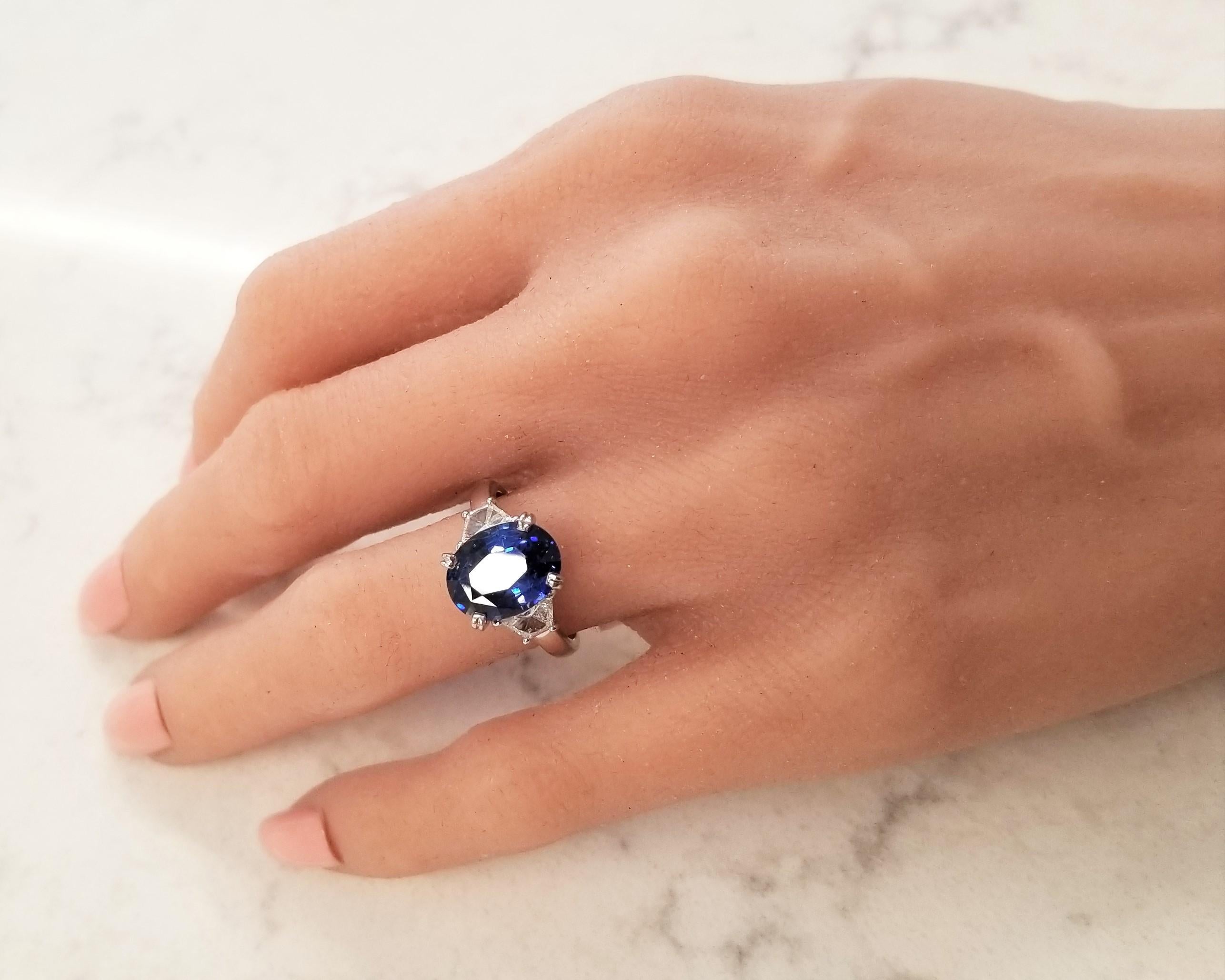 Contemporary 5.70 Carat Cushion Cut Blue Sapphire and Diamond Cocktail Ring in Platinum
