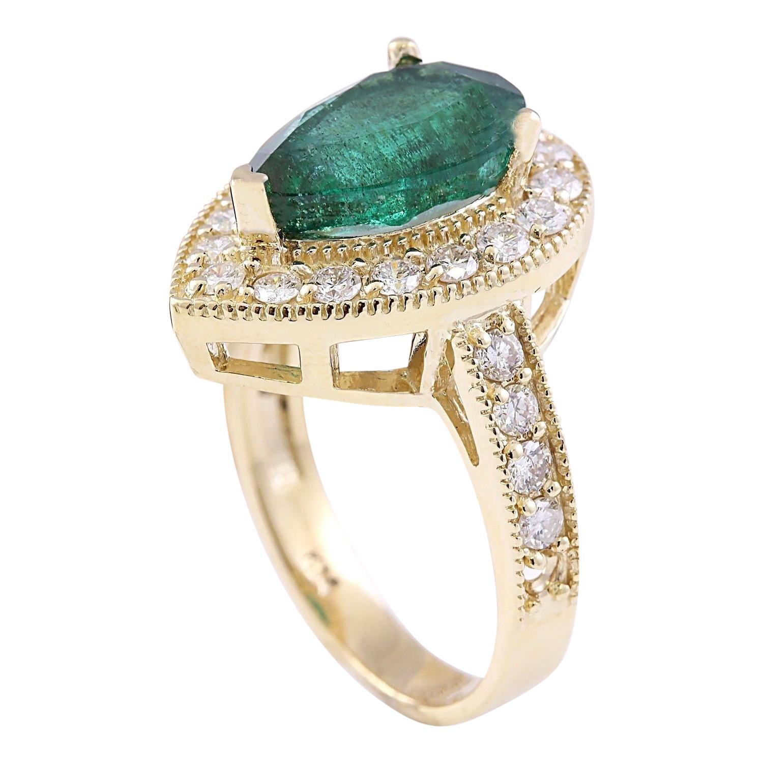 Natural Emerald Diamond Ring In 14 Karat Solid Yellow Gold  In New Condition For Sale In Los Angeles, CA
