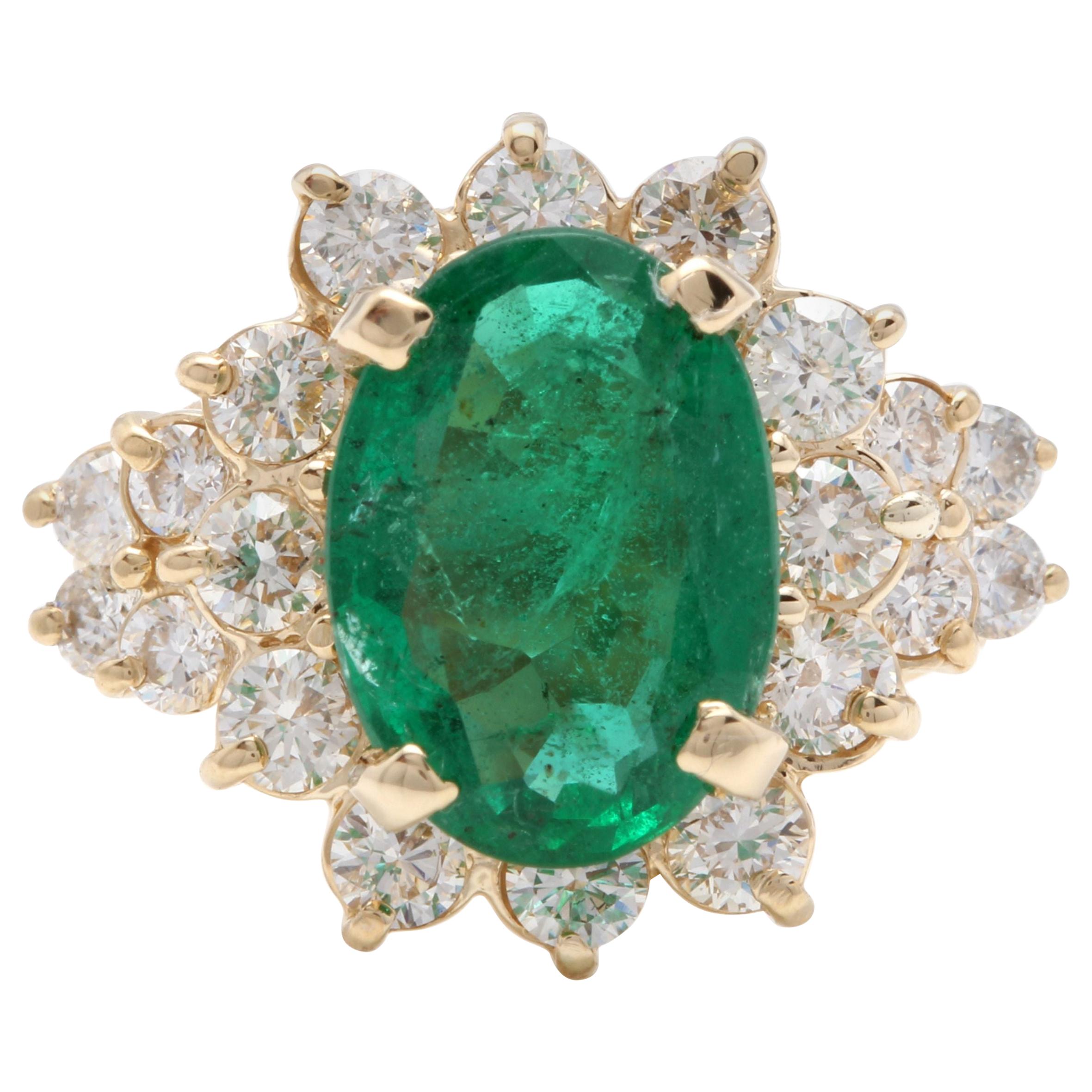 5.70 Carat Natural Emerald and Diamond 14 Karat Solid Yellow Gold Ring