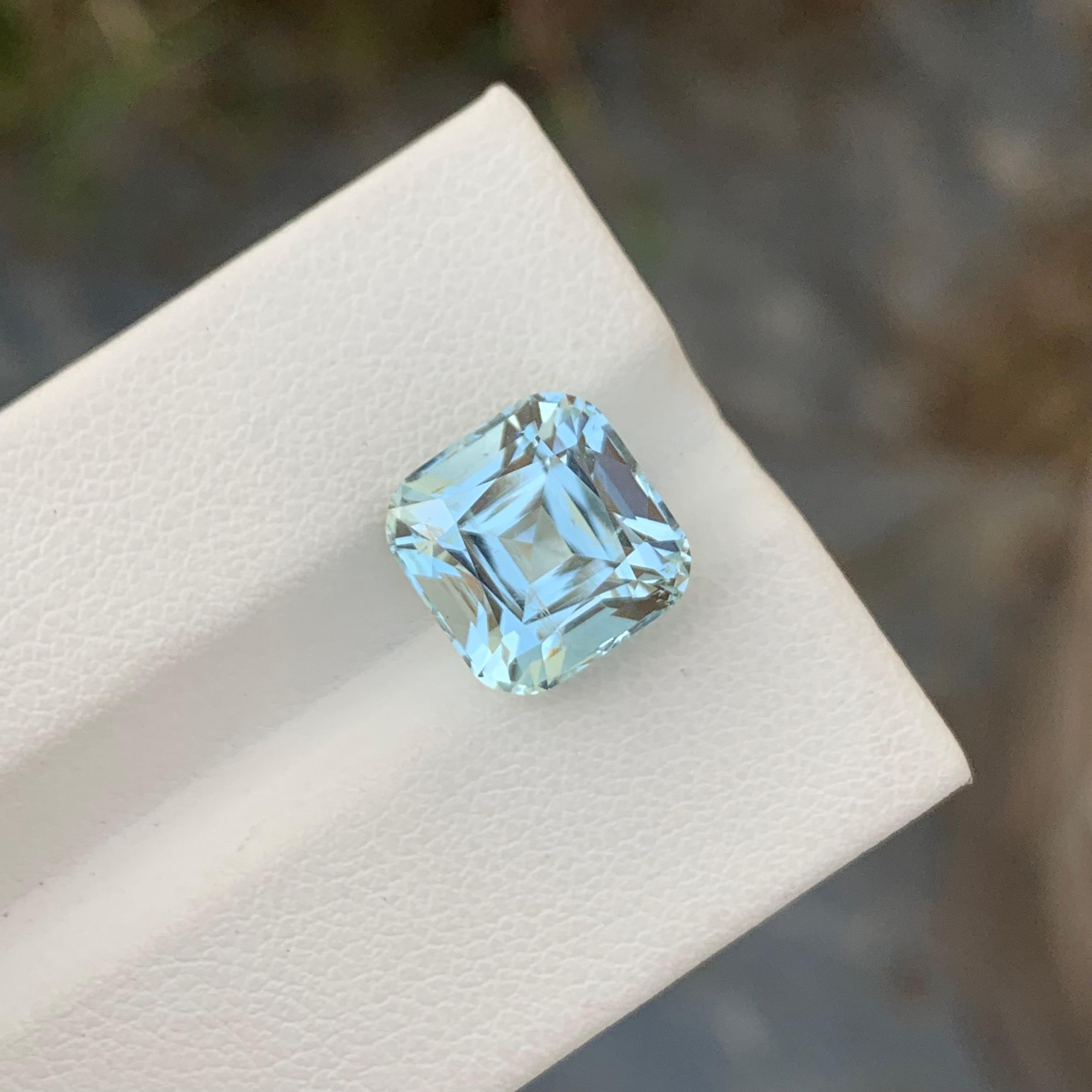 5.70 Carat Natural Loose Aquamarine Square Shape Gem For Ring Jewellery  In New Condition For Sale In Peshawar, PK