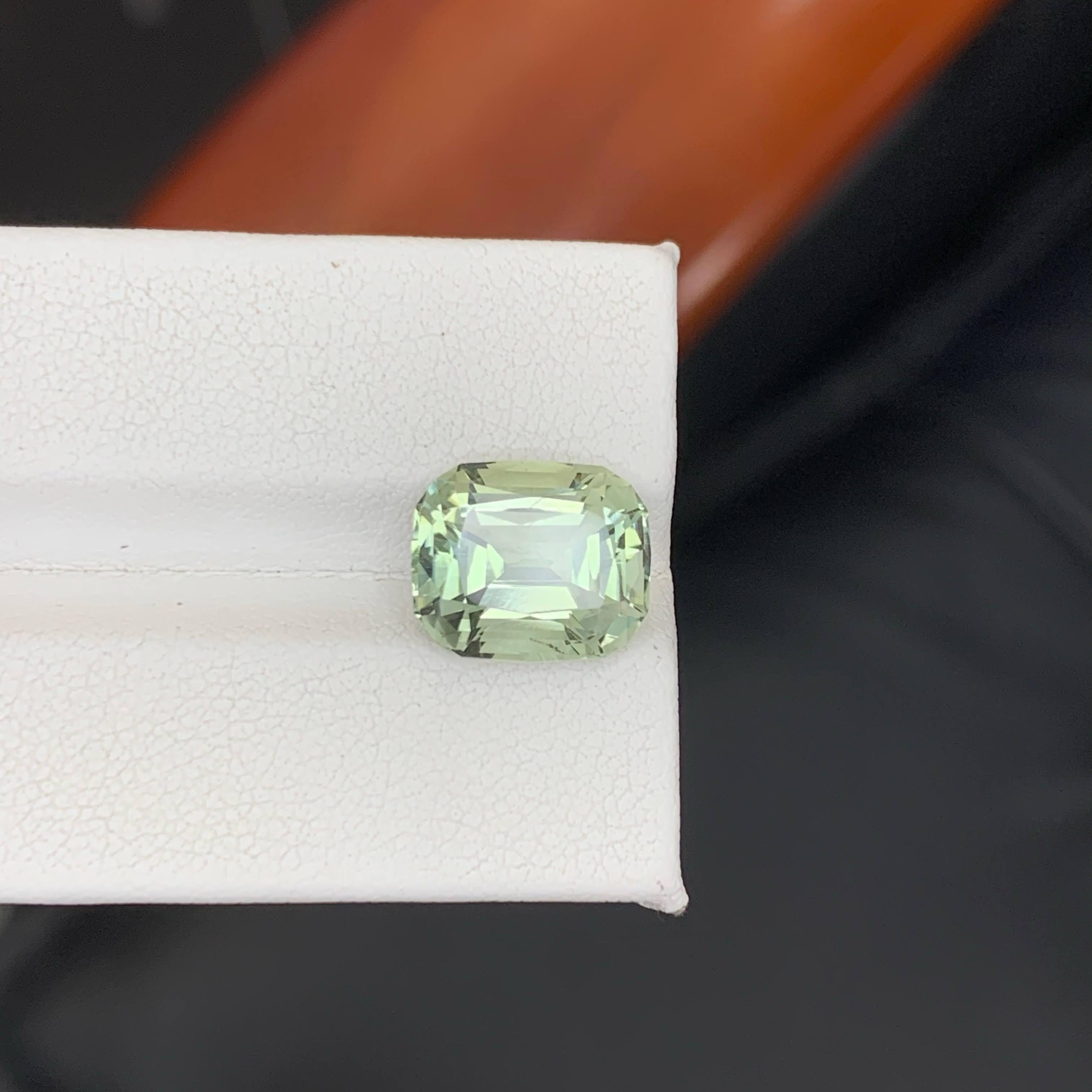 5.70 Karat Natürlicher loser grünlicher Amethyst Stein Kissenschliff Afrikanischer Edelstein im Zustand „Neu“ im Angebot in Bangkok, TH