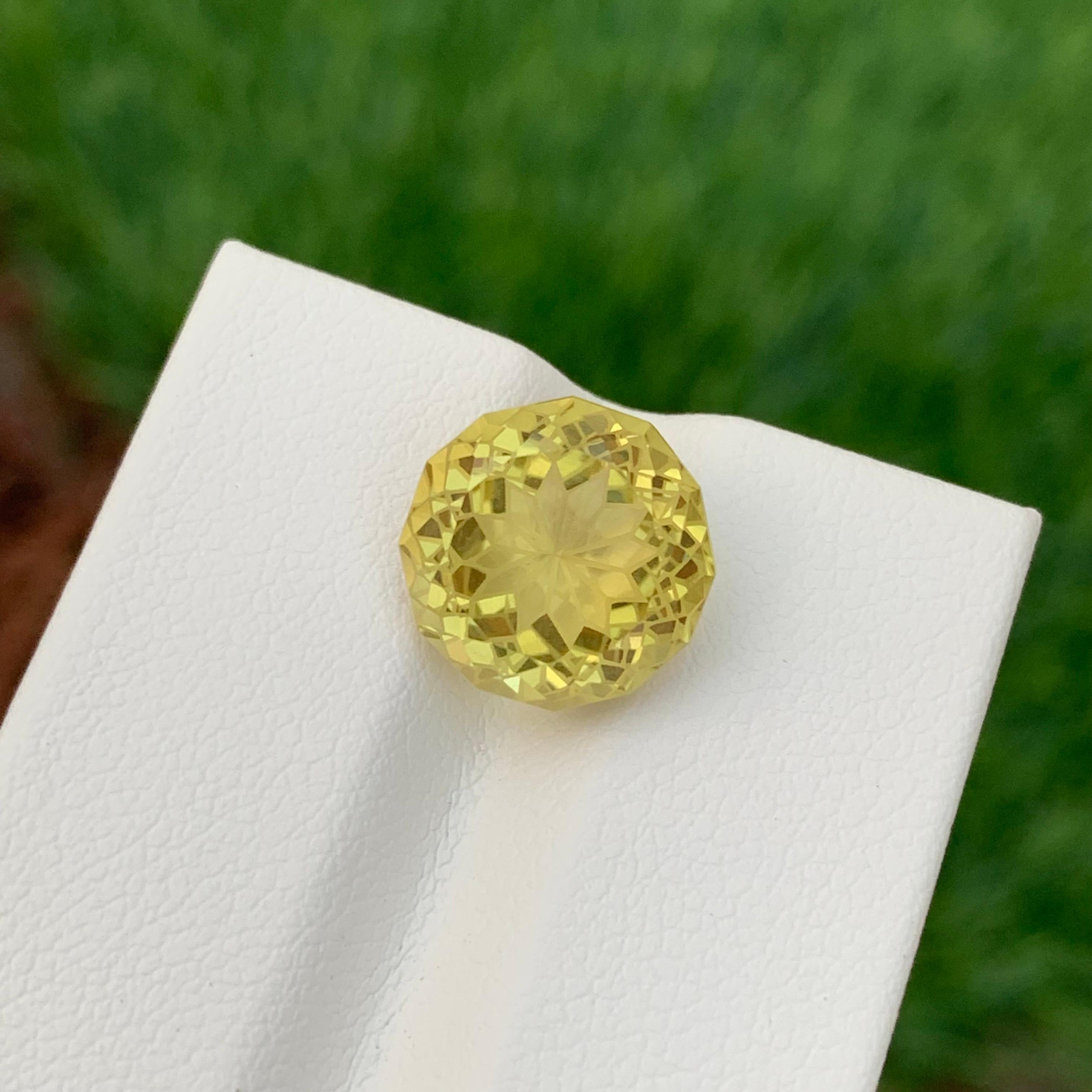 5.70 Carat Natural Loose Lemon Quartz Round Shape Gemstone For Sale 2