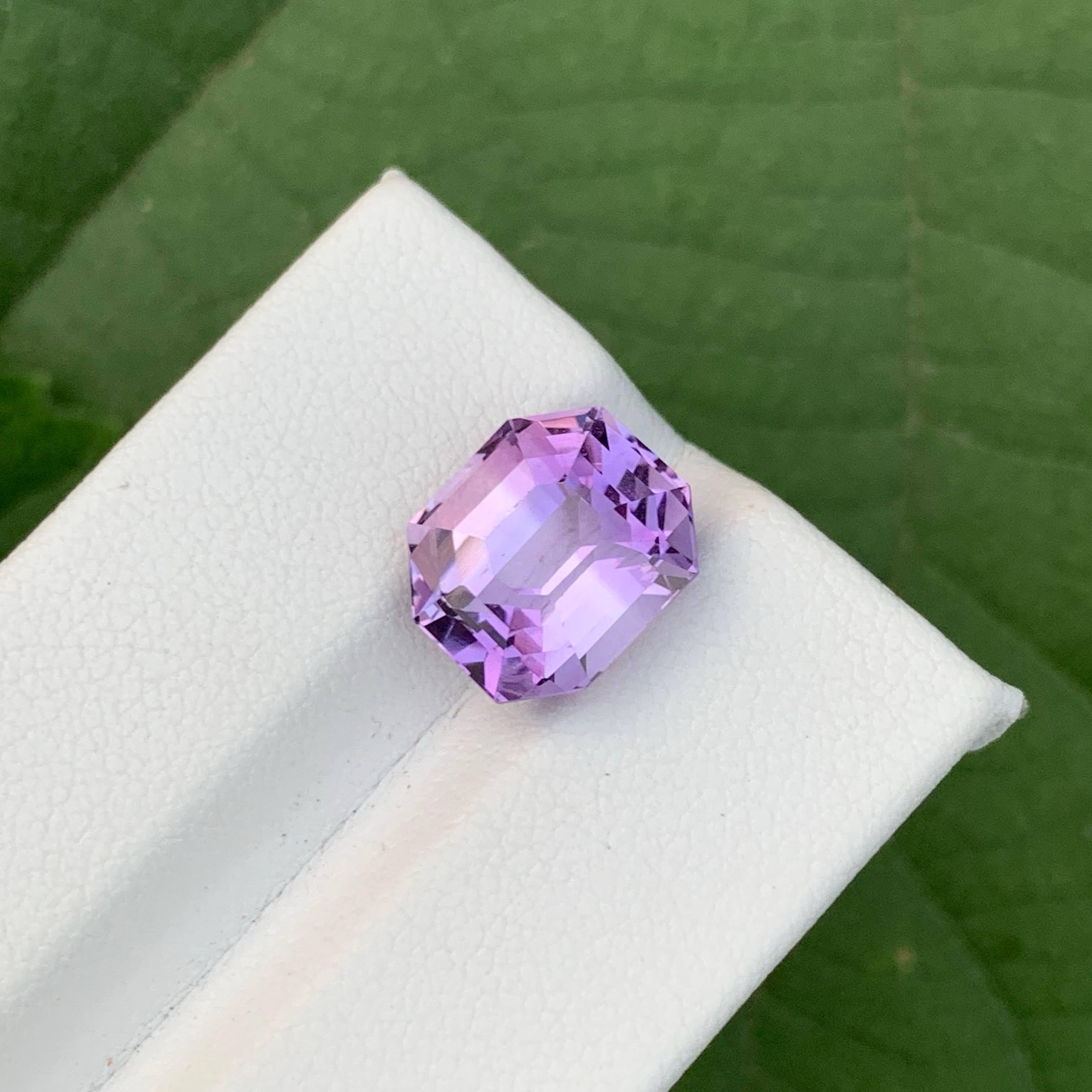 5,70 Karat Natürlicher Loser Hellvioletter Amethyst Smaragdschliff Brasilianischer Edelstein im Angebot 1
