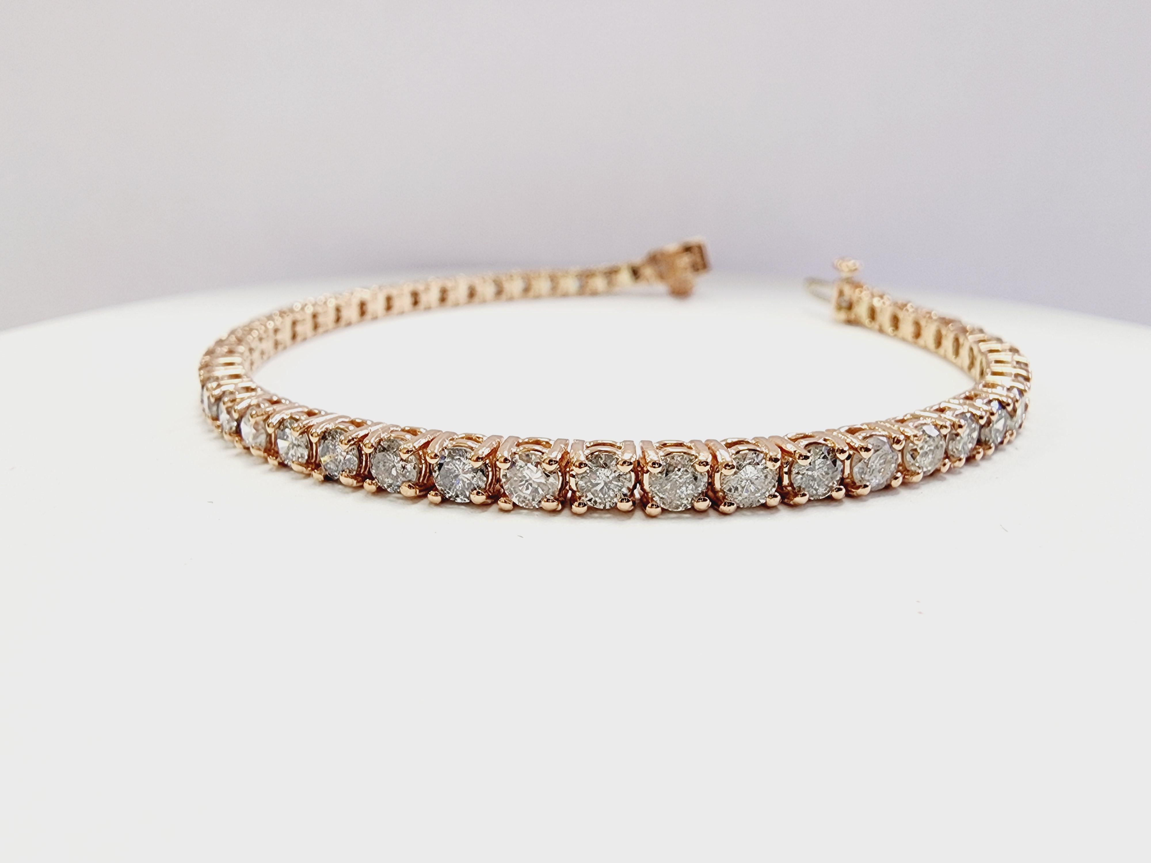 5.70 Carat Round Brilliant Natural Diamond Tennis Bracelet 14 Karat Rose Gold For Sale 2