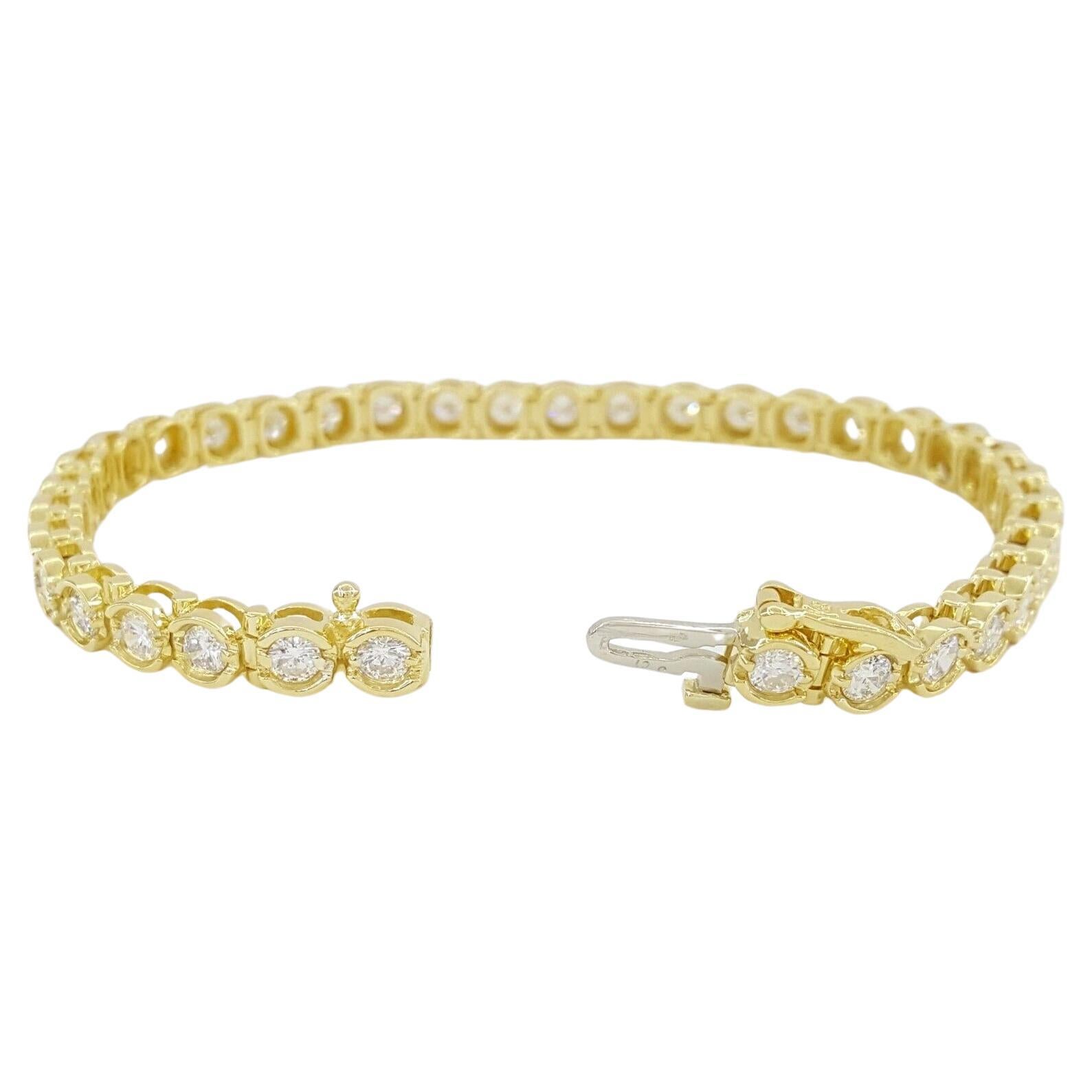 5.70 Carat Round Brilliant Cut Diamonds 18 Carat Yellow Gold Tennis Bracelet In New Condition For Sale In Rome, IT