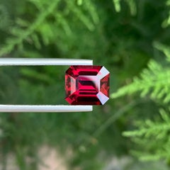 5.70 carats Reddish Pink Garnet Emerald Cut Natural African Gemstone