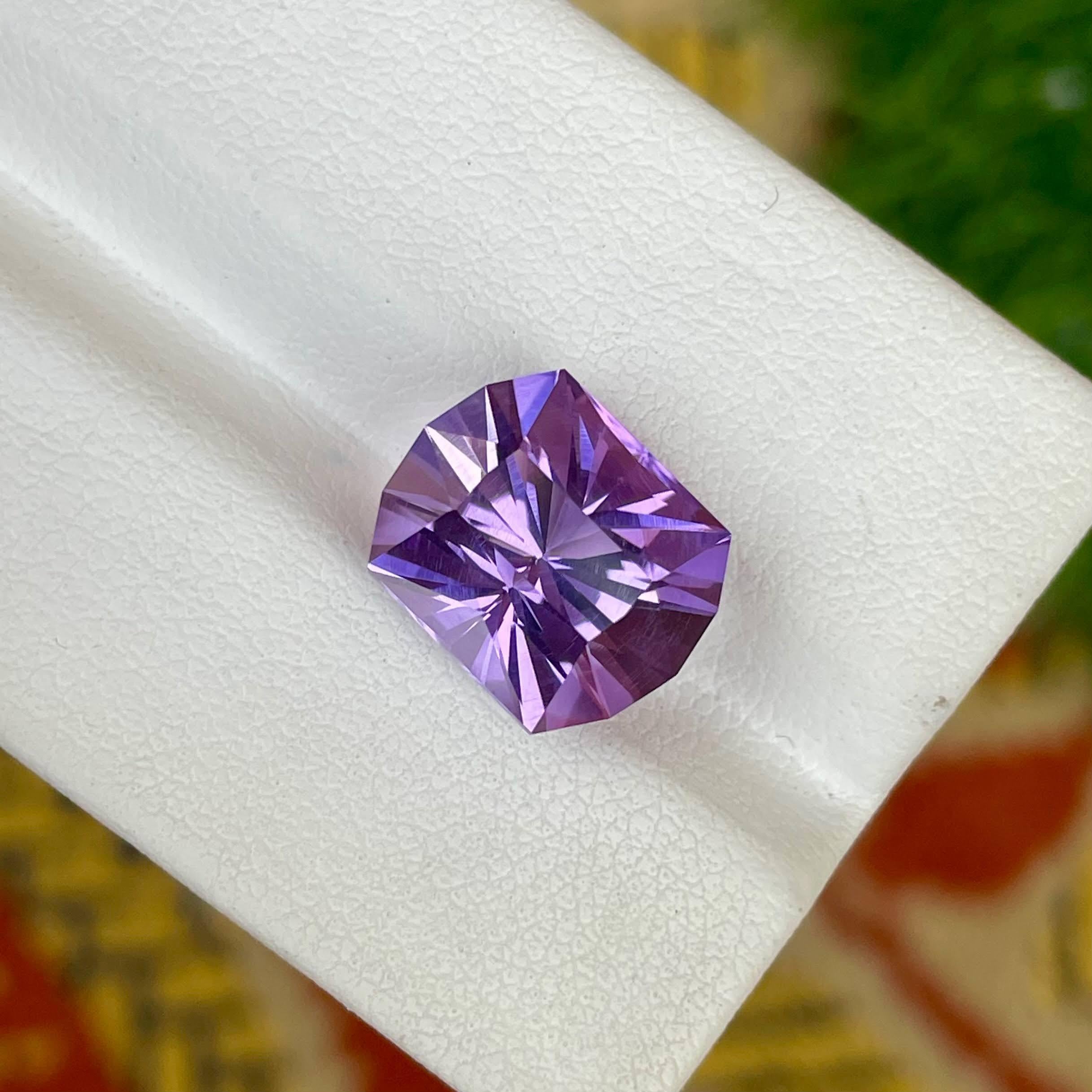 5.70 carats Sweet Purple Amethyst Custom Precision Cut Natural Brazilian Stone (Améthyste violette douce taillée avec précision) en vente 3