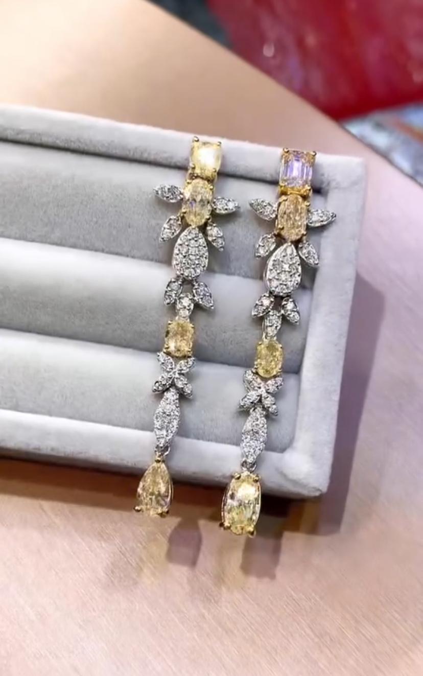 5.70 Cts Natural Fancy Yellow/White Diamonds 18k Gold Earrings In condizioni Nuovo in vendita a Massafra, IT