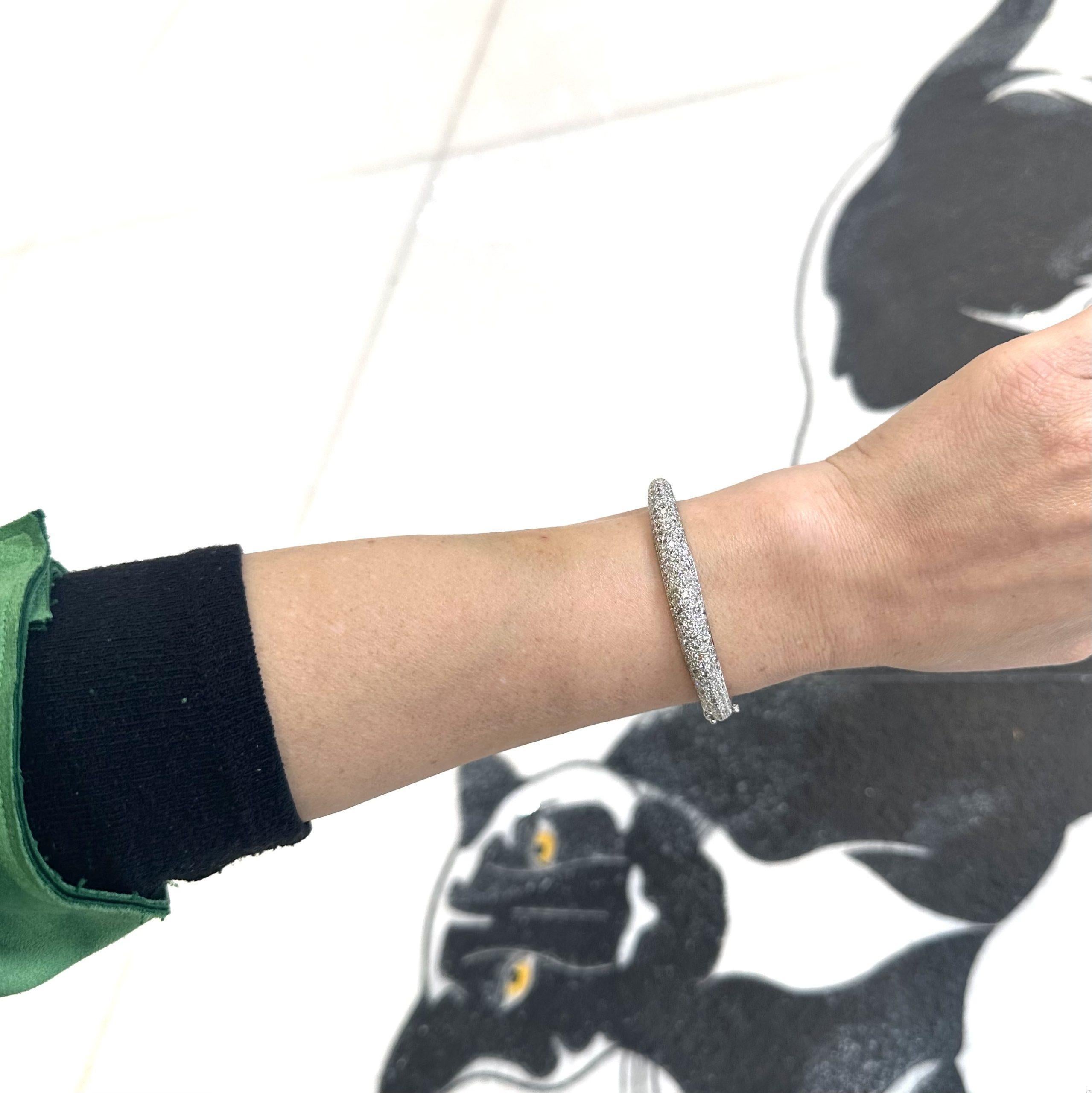 Bracciale Sparkler con diamanti da 5,70 TCW in oro bianco 18 carati In condizioni buone in vendita a Miami, FL