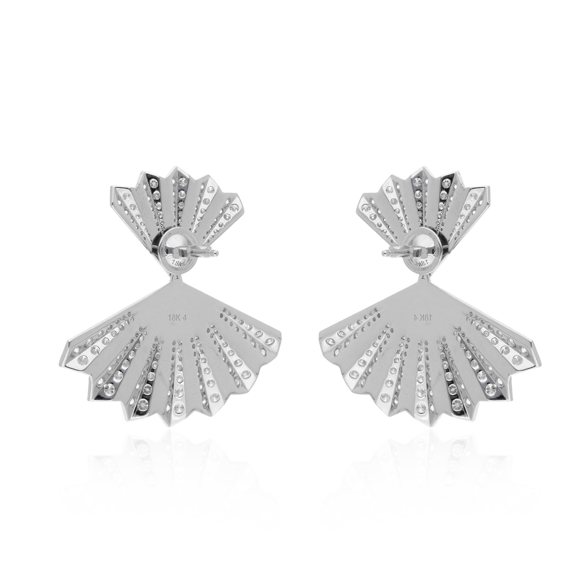 5.71 Carat Diamond Pave Double Fan Earrings 18 Karat White Gold Handmade Jewelry In New Condition For Sale In Diera, Dubai