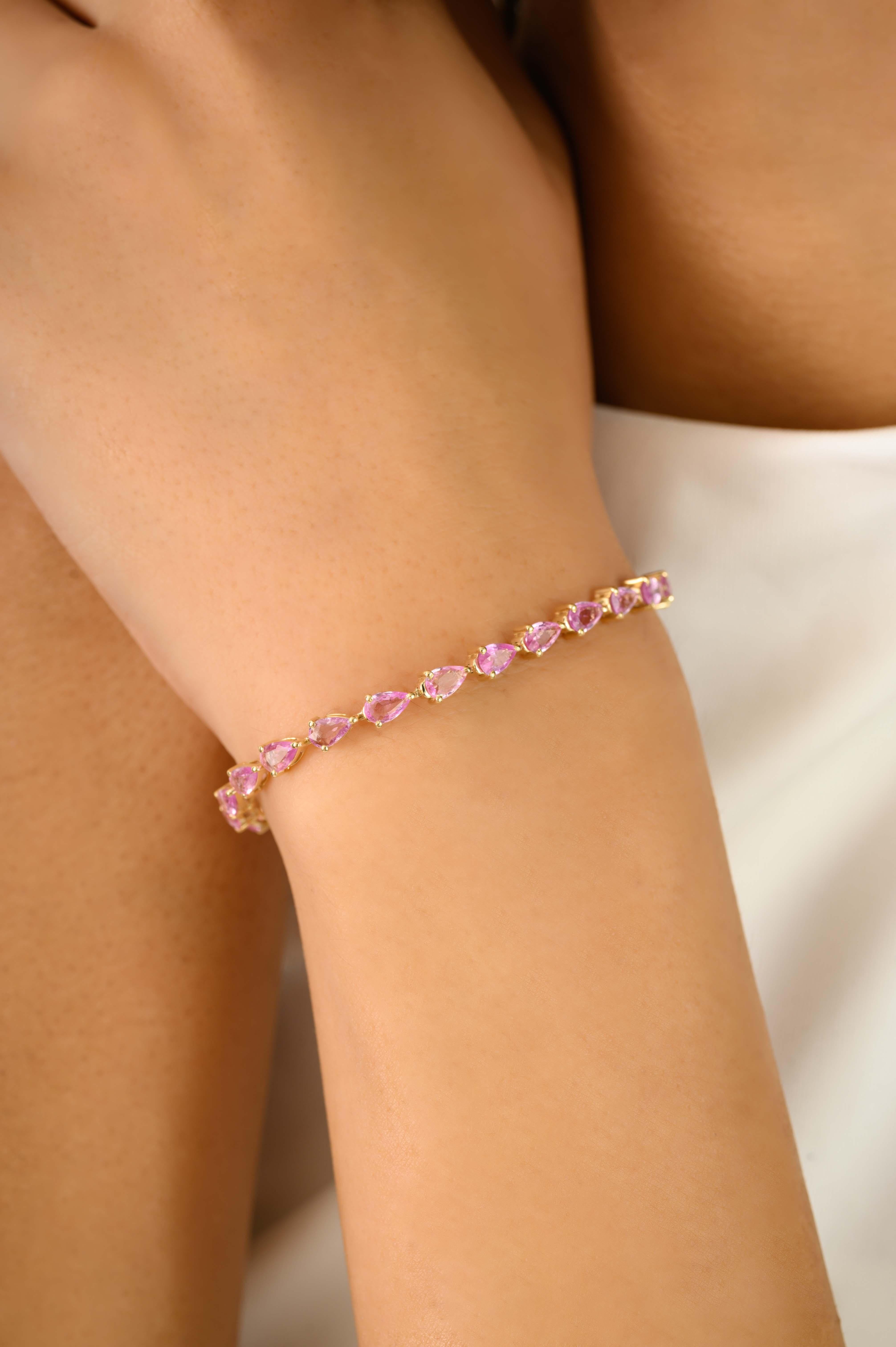 5.71 Carat Pear Cut Pink Sapphire Tennis Bracelet for Women in 14K Yellow Gold For Sale 1