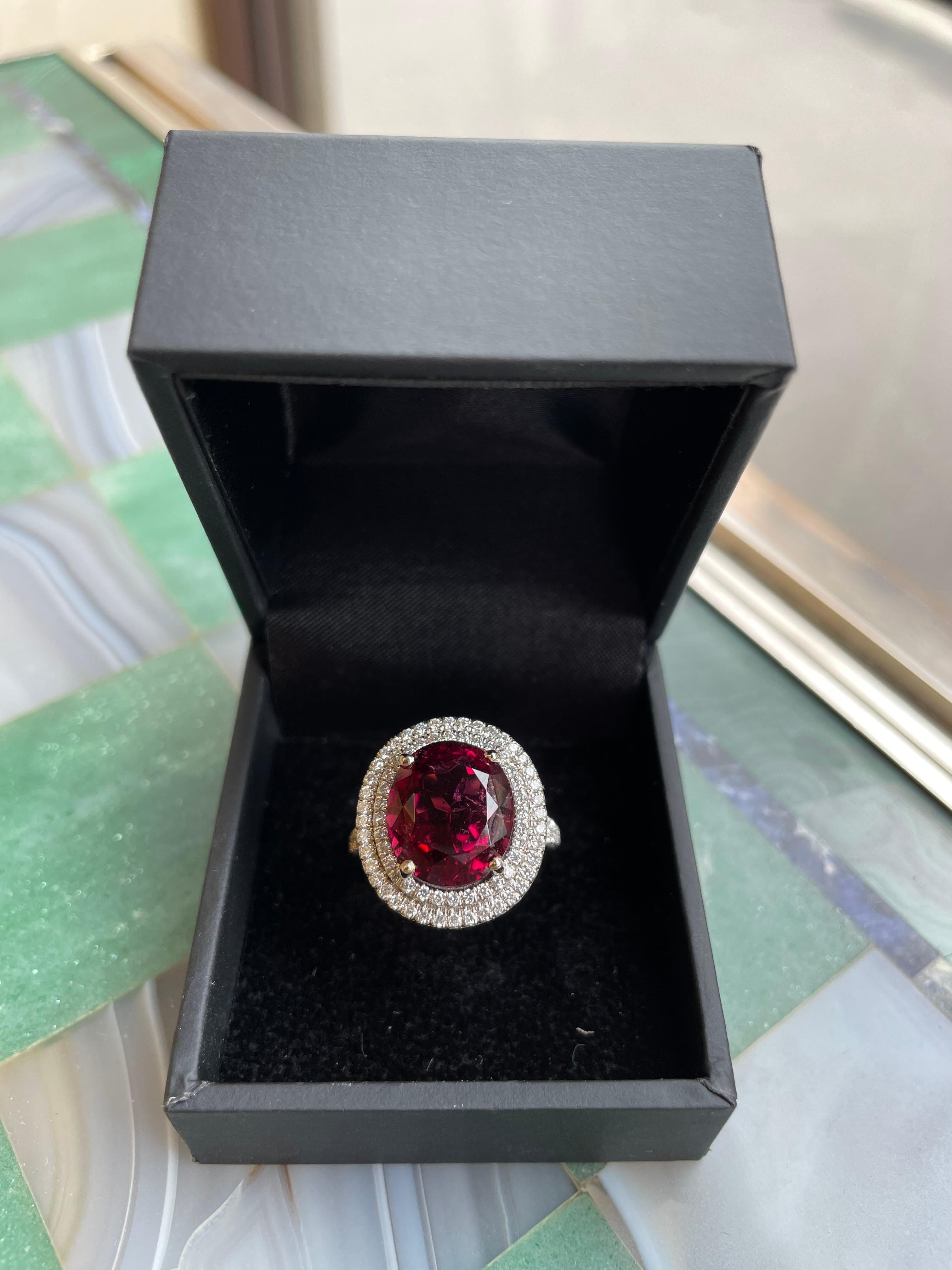 Oval Cut 5.71 Carats Rubellite Diamonds 18 Carats White Gold Pompadour Ring
