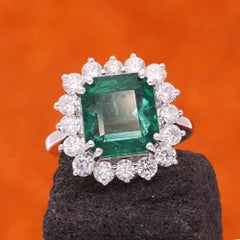 5.71 Ct. Emerald Gemstone Cocktail Ring 1.48 Ct. Diamond 18 Karat White Gold