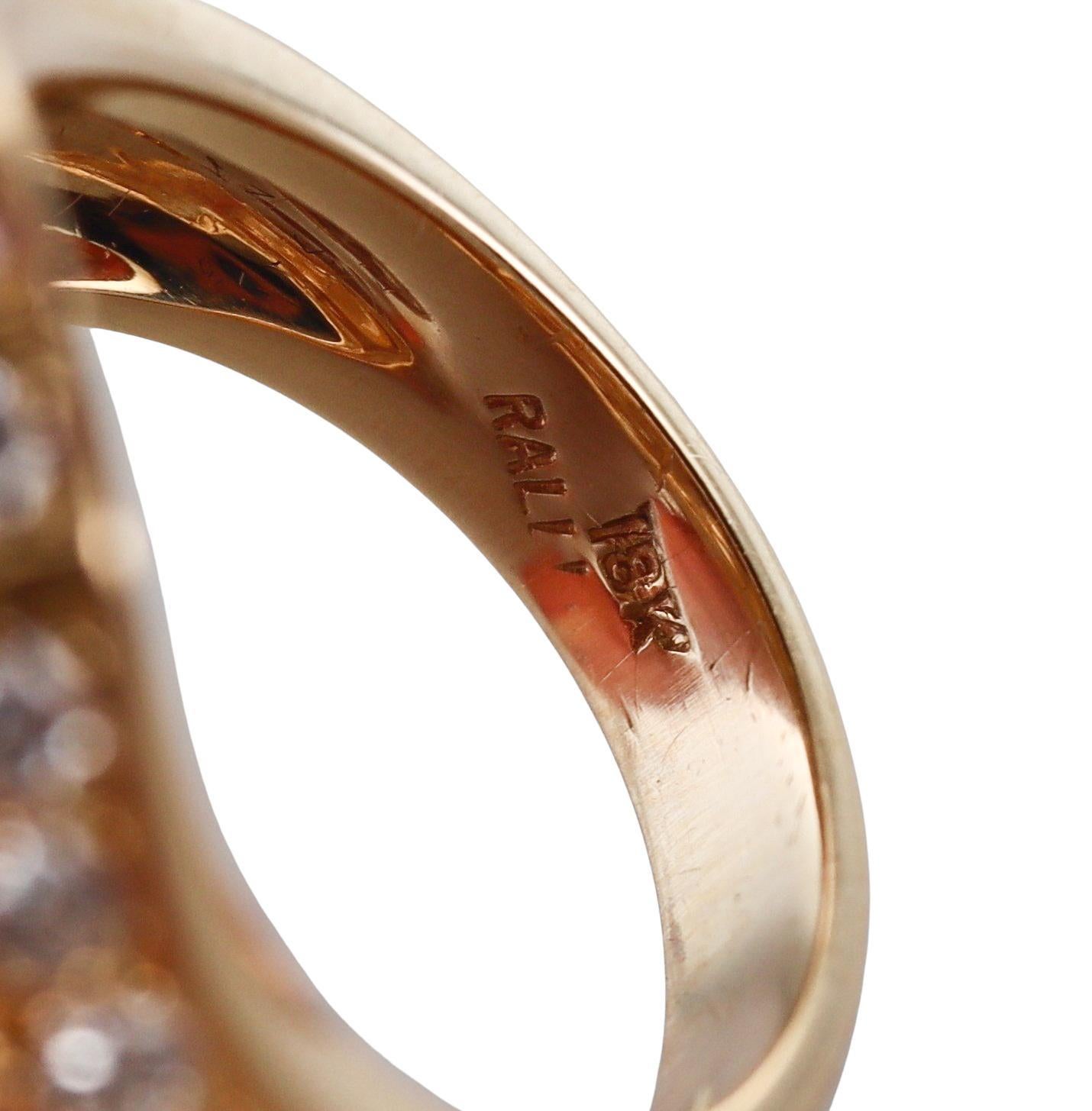 De las mujeres Anillo de Cóctel de Oro con Zafiro y Diamantes de 5,72 quilates en venta