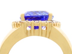 5.72 Carat Tanzanite and Diamond Yellow Gold Cocktail Ring