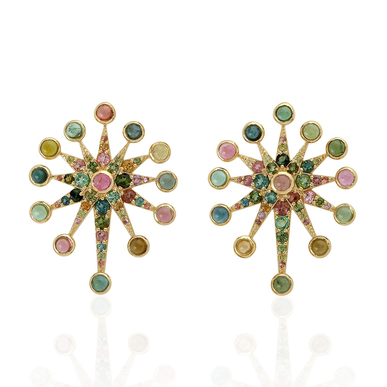 Taille simple Clous d'oreilles en or 14 carats avec tourmaline et saphir de 5,72 carats en vente