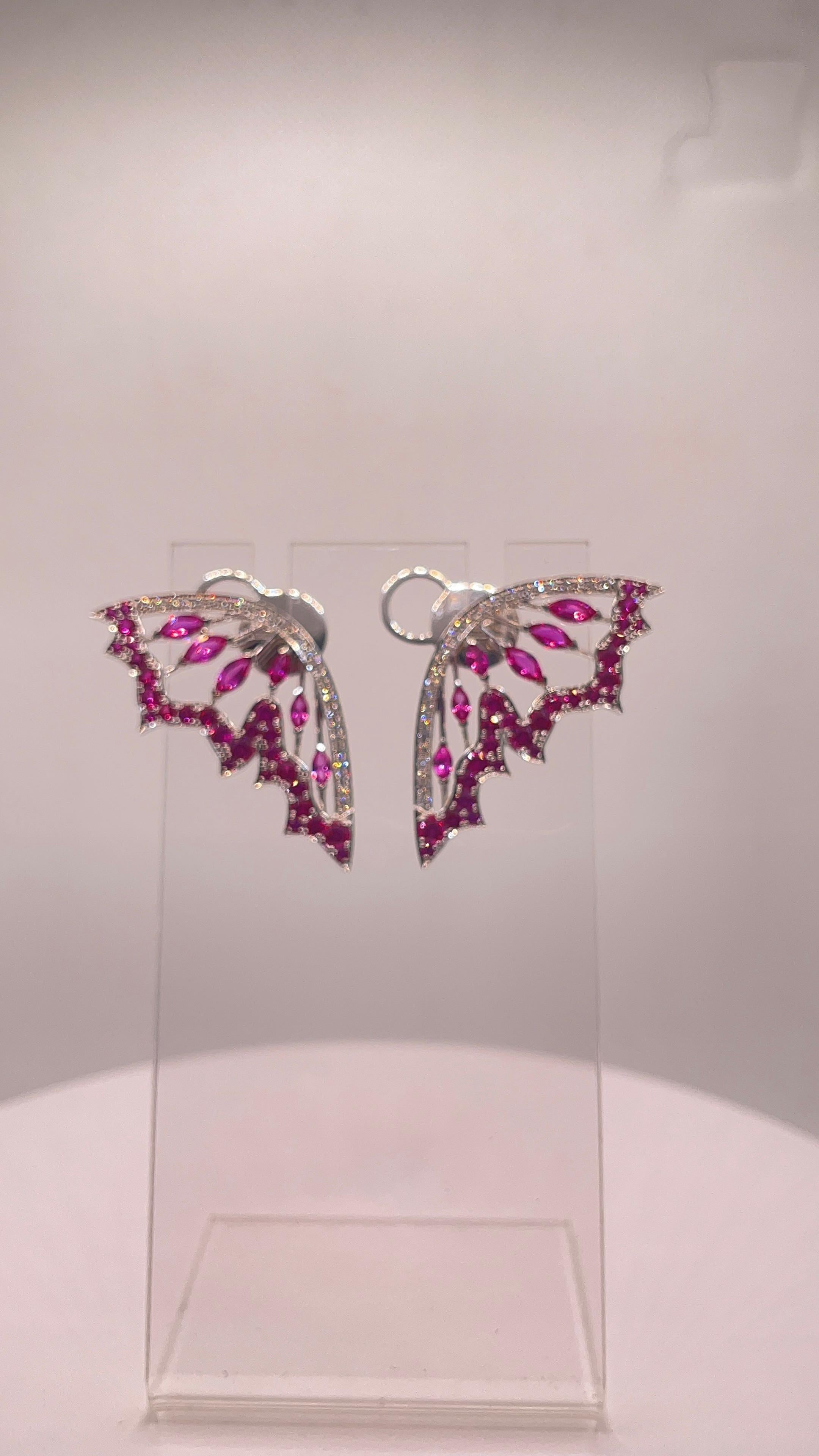 5,72 Karat Pink Saphir und Diamant Fledermaus-Ohrringe für Damen oder Herren im Angebot