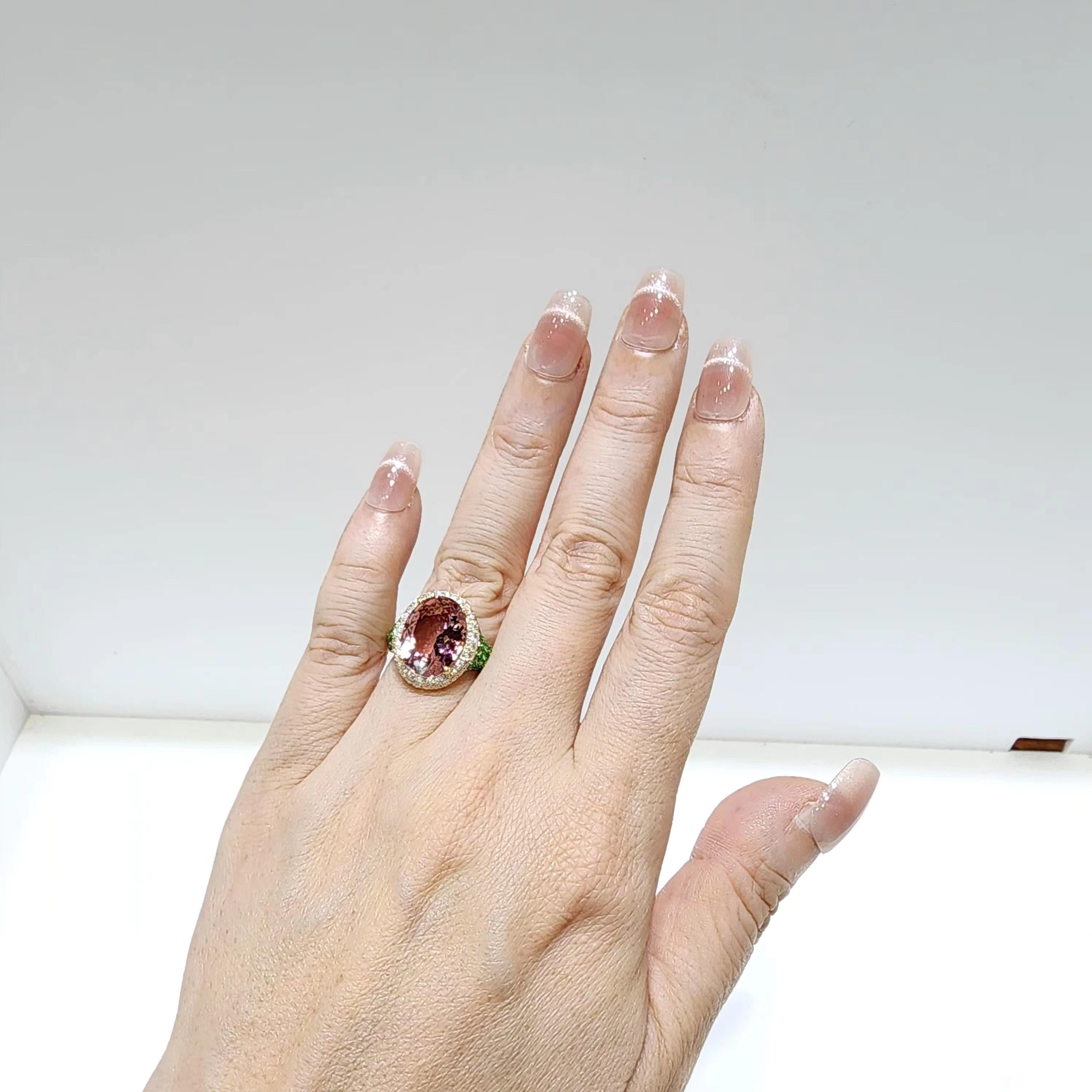 This luxurious 14k yellow gold ring boasts an enchanting 5.72 carat oval-cut tourmaline as its centerpiece, exuding a captivating blend of elegance and charm. The tourmaline is surrounded by a halo of sparkling diamonds, with a total diamond weight