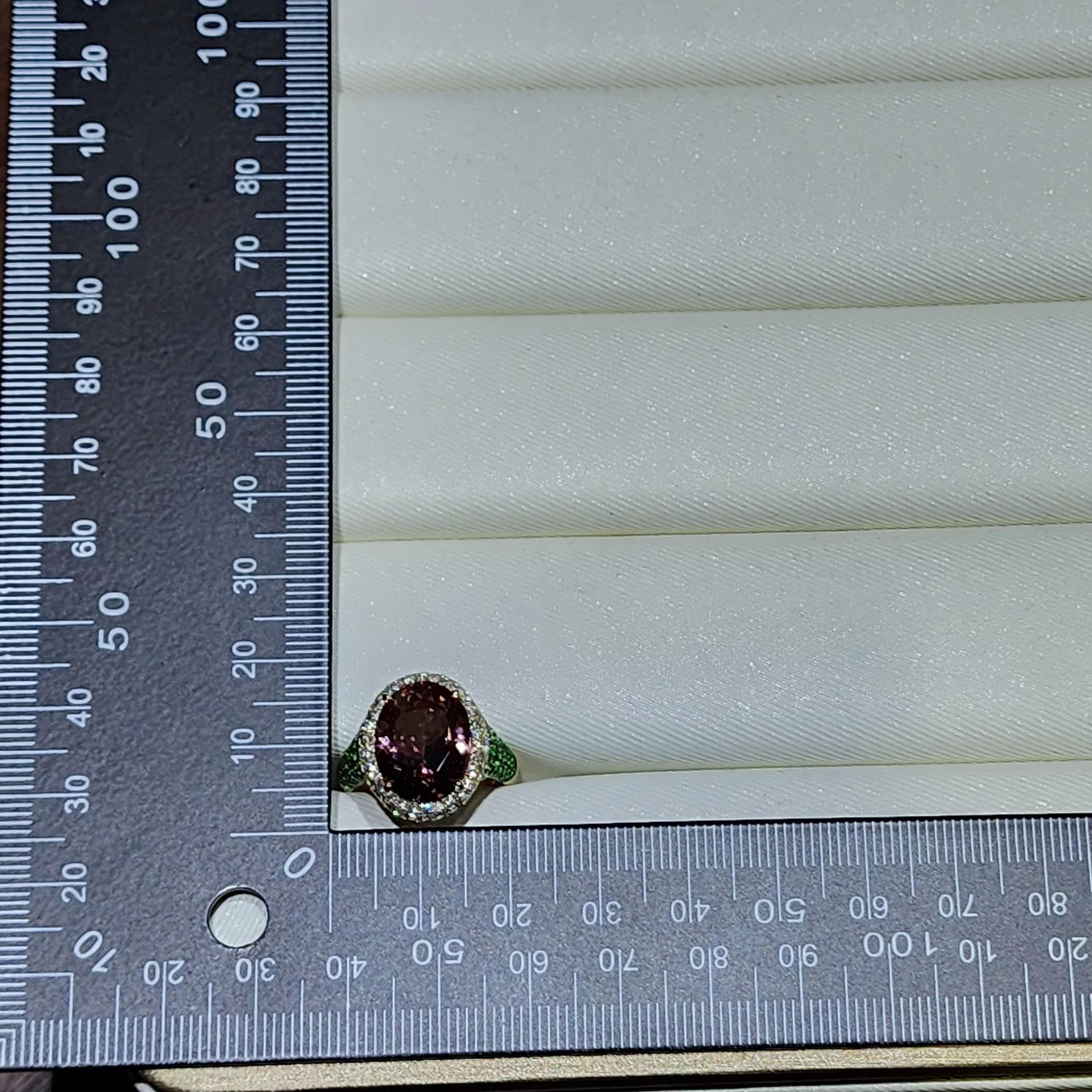 Contemporary 5.72ct Tourmaline Garnet and Diamond Ring in 14K Yellow Gold For Sale