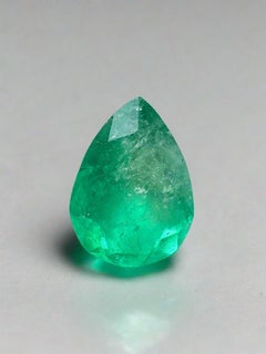 Émeraude colombienne vert pomme de 5,73 carats, pierre de naissance de mai taillée en poire