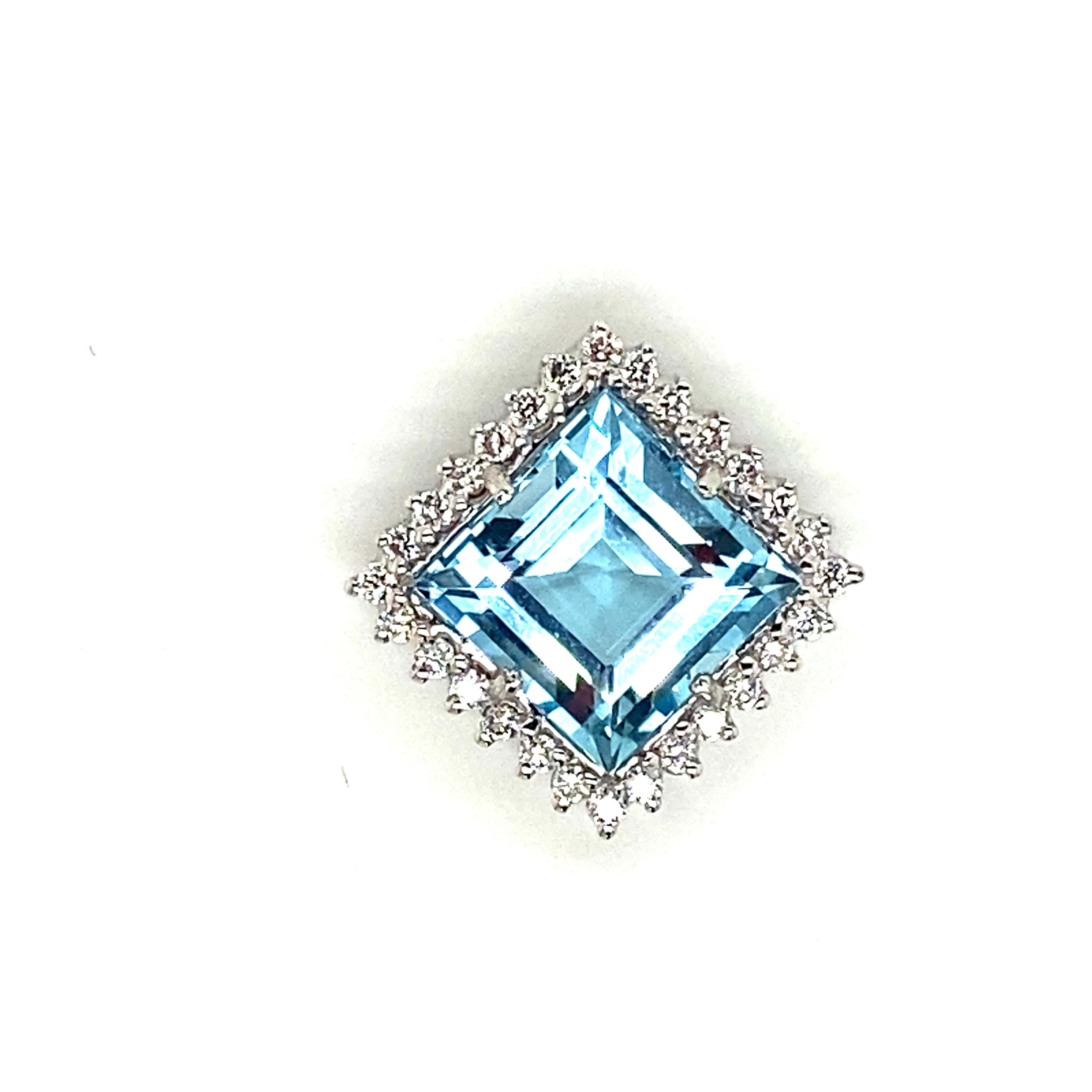 Asscher Cut 5.74 Carat Blue Topaz and White Diamond Gold Pendant For Sale