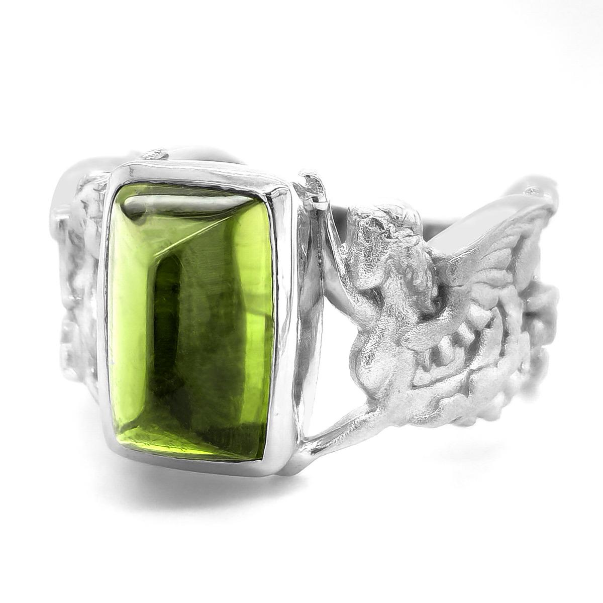 Tourmaline, with its rich symbolism of friendship and wealth, finds its exquisite embodiment in this finely crafted 5.74-carat gemstone. Expertly shaped as a cabochon, this gem's grandeur truly comes to life.
Ring Overview
SKU
4497
Center