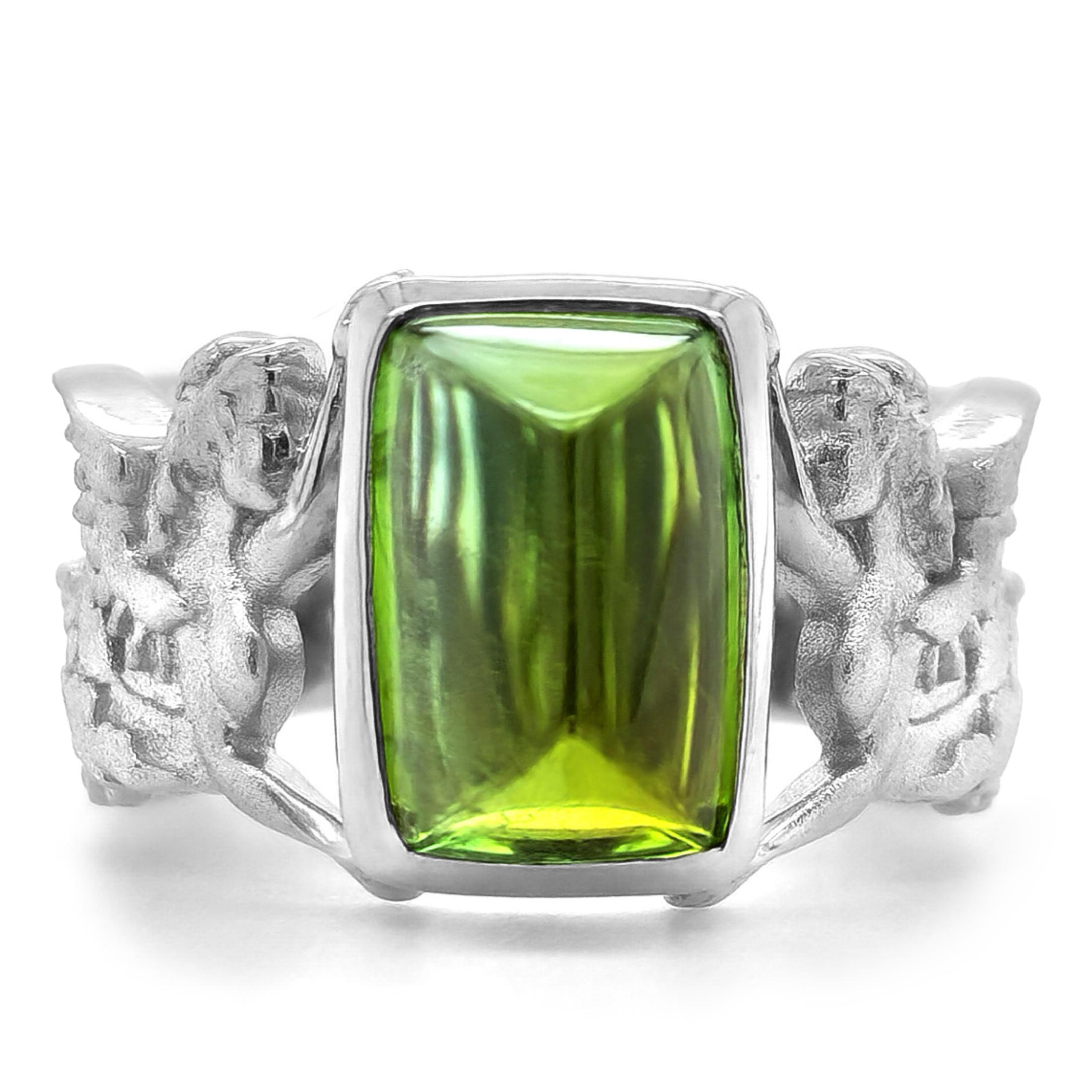 Turmalina verde natural Sugarloaf Piedra de 5,74 quilates engastada en anillo de oro blanco de 18 quilates en Nuevo estado para la venta en Los Angeles, CA