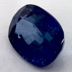 5.74 Karat Blauer Saphir Oval Loser Edelstein