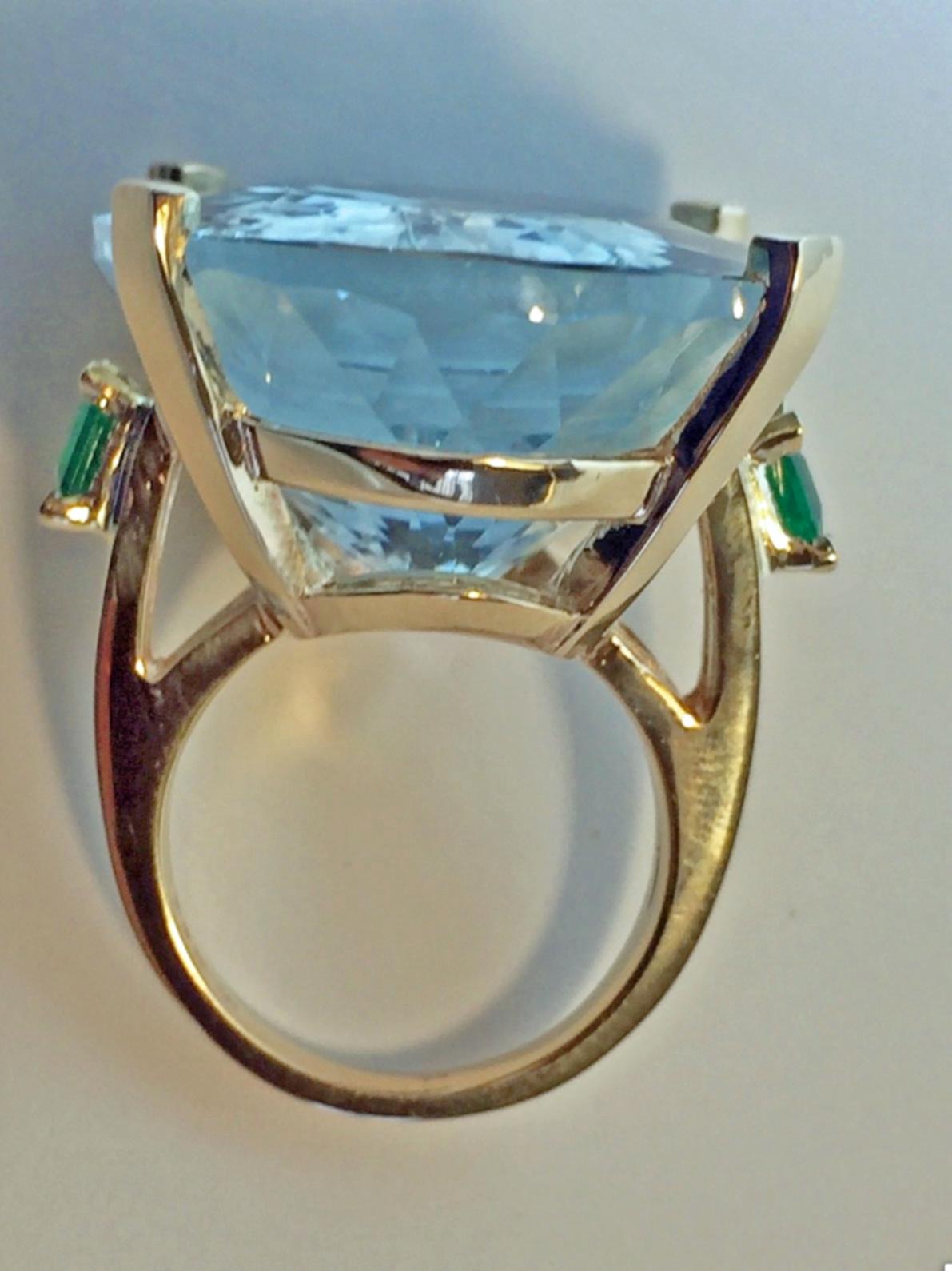 57.40 Carat Aquamarine Emerald Vintage Gold Retro Style Ring  5
