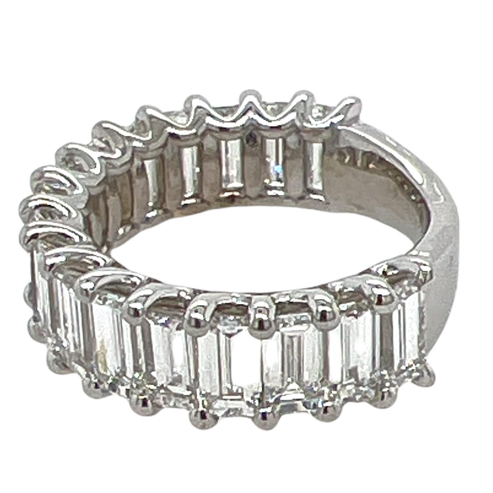 5.75 Carat Baguette Diamond 18 Karat White Gold U Prong Wedding Band Ring In New Condition In Boca Raton, FL