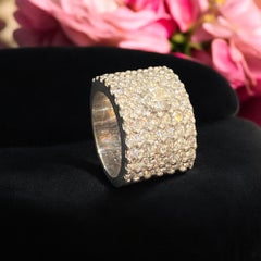 Grande bague à six rangées en or blanc 18 carats, sertie de diamants ronds taille brillant de 5,75 carats, pureté F et qualité VS1