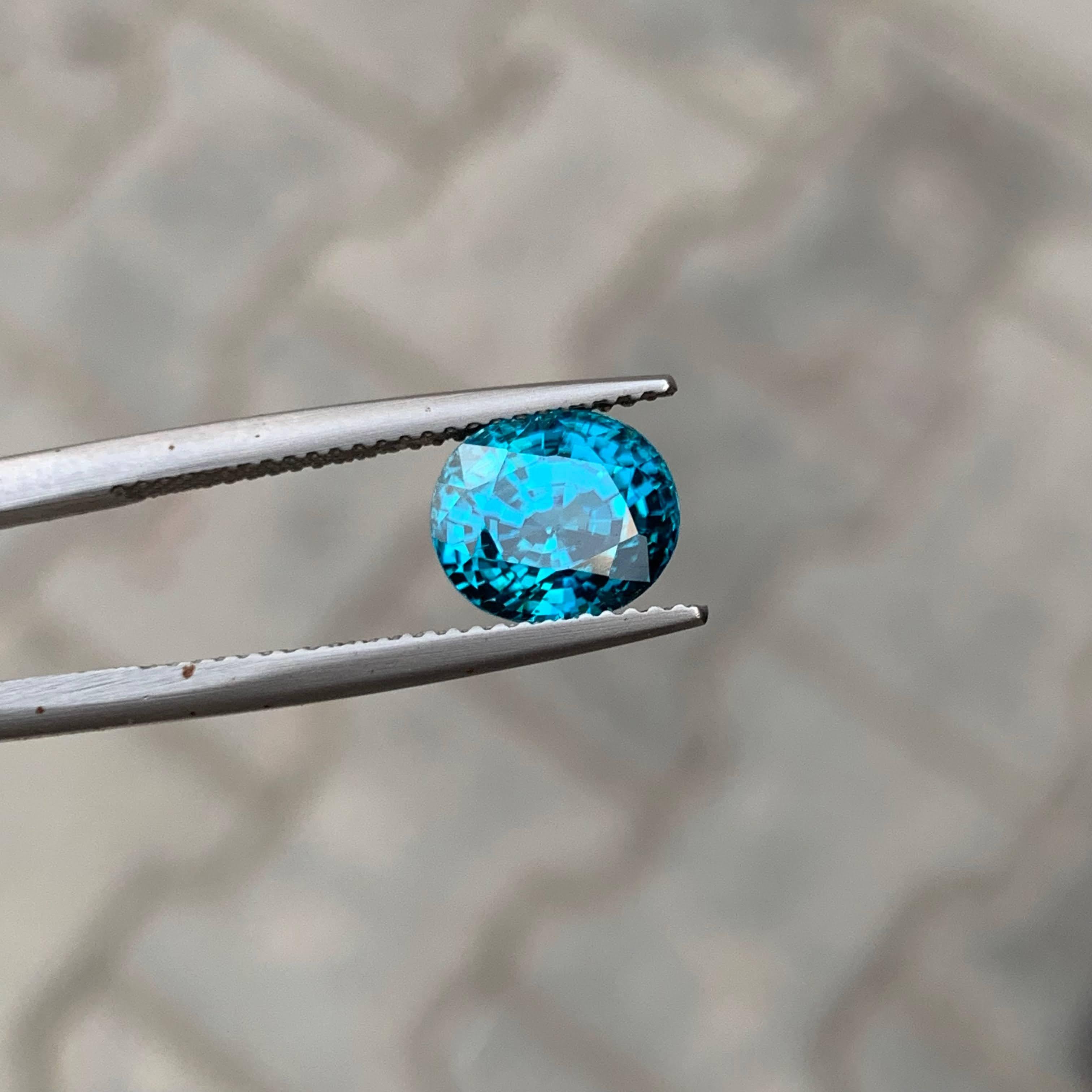 5,75 Karat Natürlicher loser blauer Zirkon Stein Ovalschliff Kambodschanischer Edelstein im Zustand „Neu“ im Angebot in Bangkok, TH