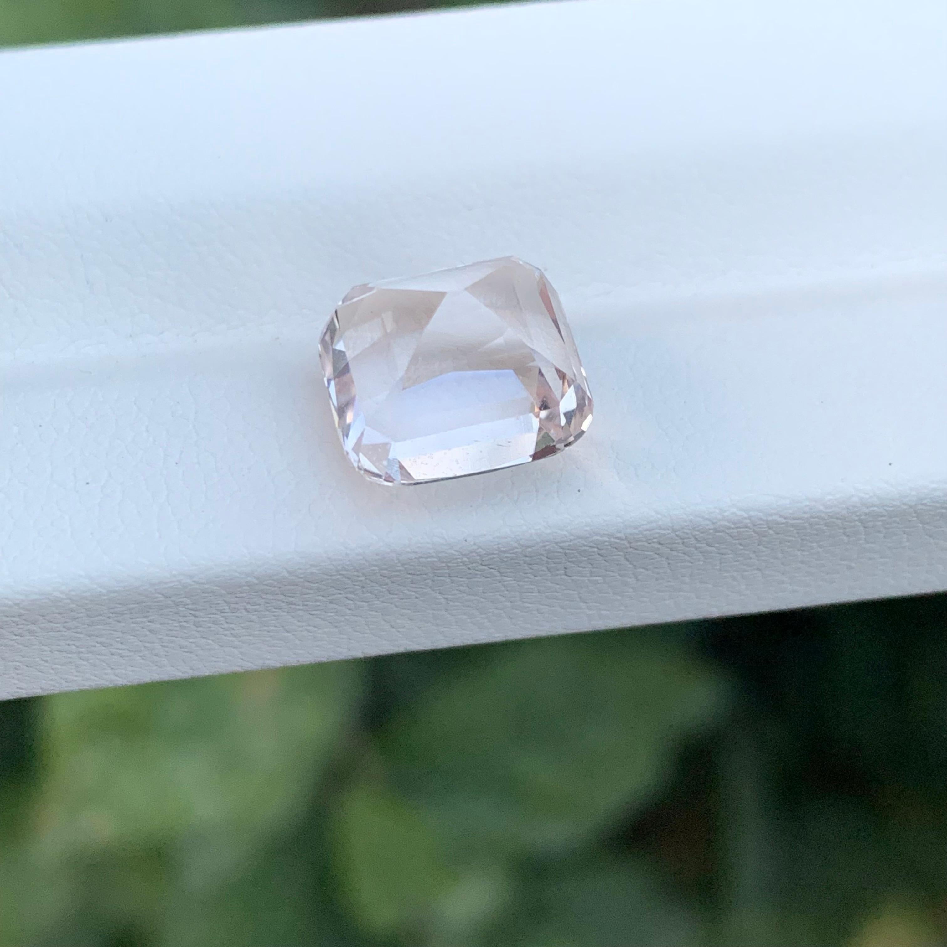 5,75 carati di Morganite naturale sfusa a forma di cuscino In condizioni Nuovo in vendita a Peshawar, PK