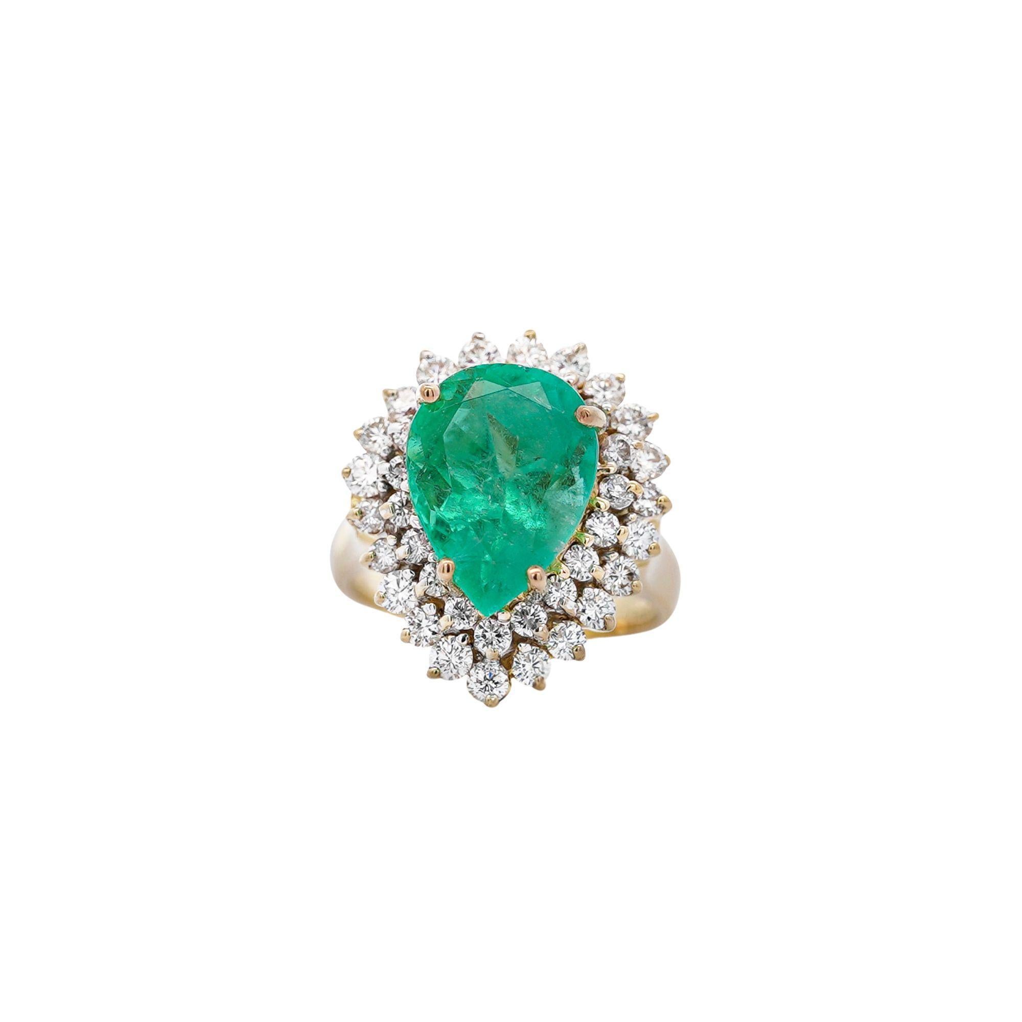 5.75 Carat Pear Cut Colombian Emerald Diamond Halo 18K Gold Emerald Ring For Sale 7