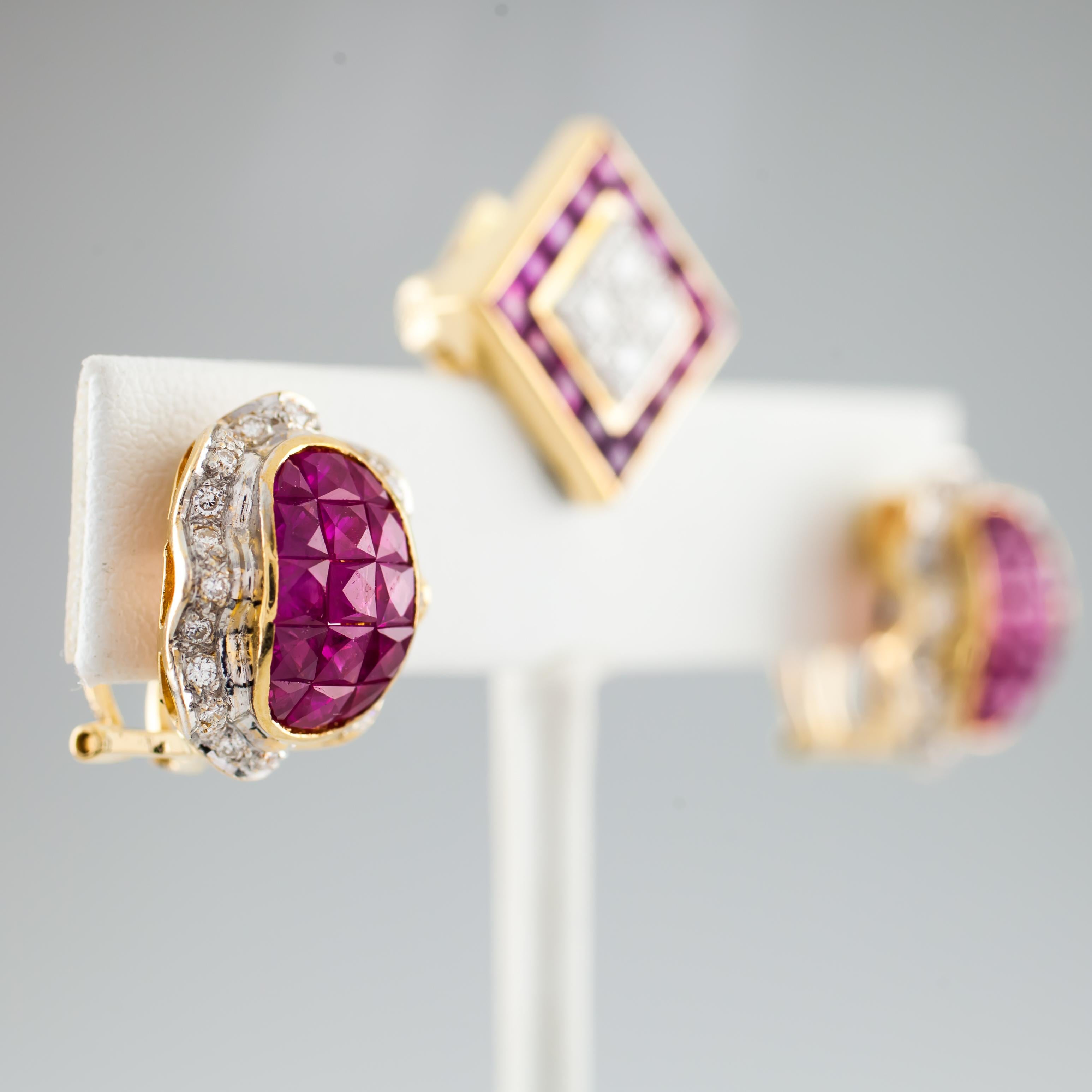 Moderne Parure boucles d'oreilles et pendentif en or jaune 18 carats avec rubis de 5,75 carats et diamants de 1,35 carat en vente