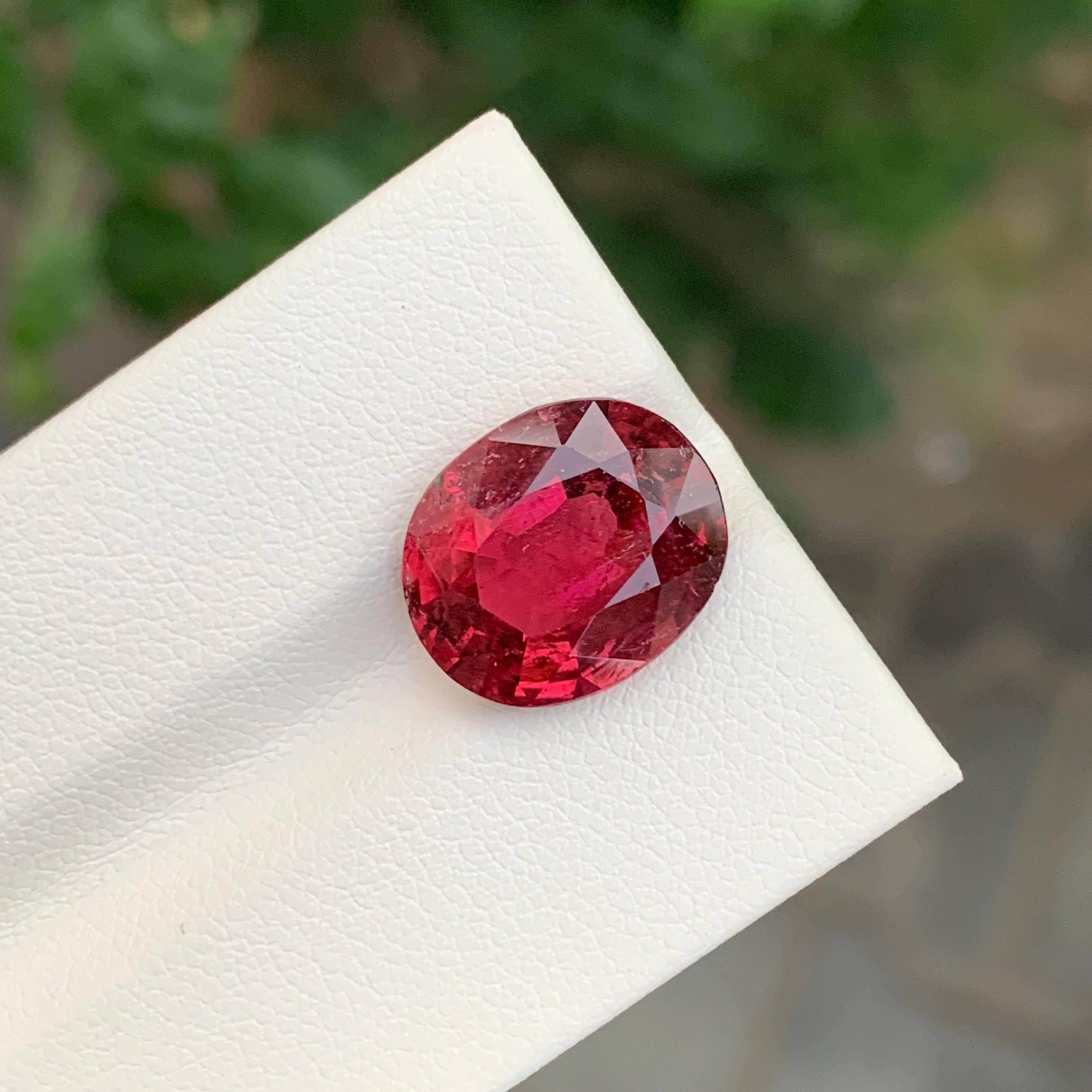 5,75 Karat Atemberaubend Facettiert Rubellit Turmalin Oval Form Edelstein im Zustand „Neu“ im Angebot in Peshawar, PK