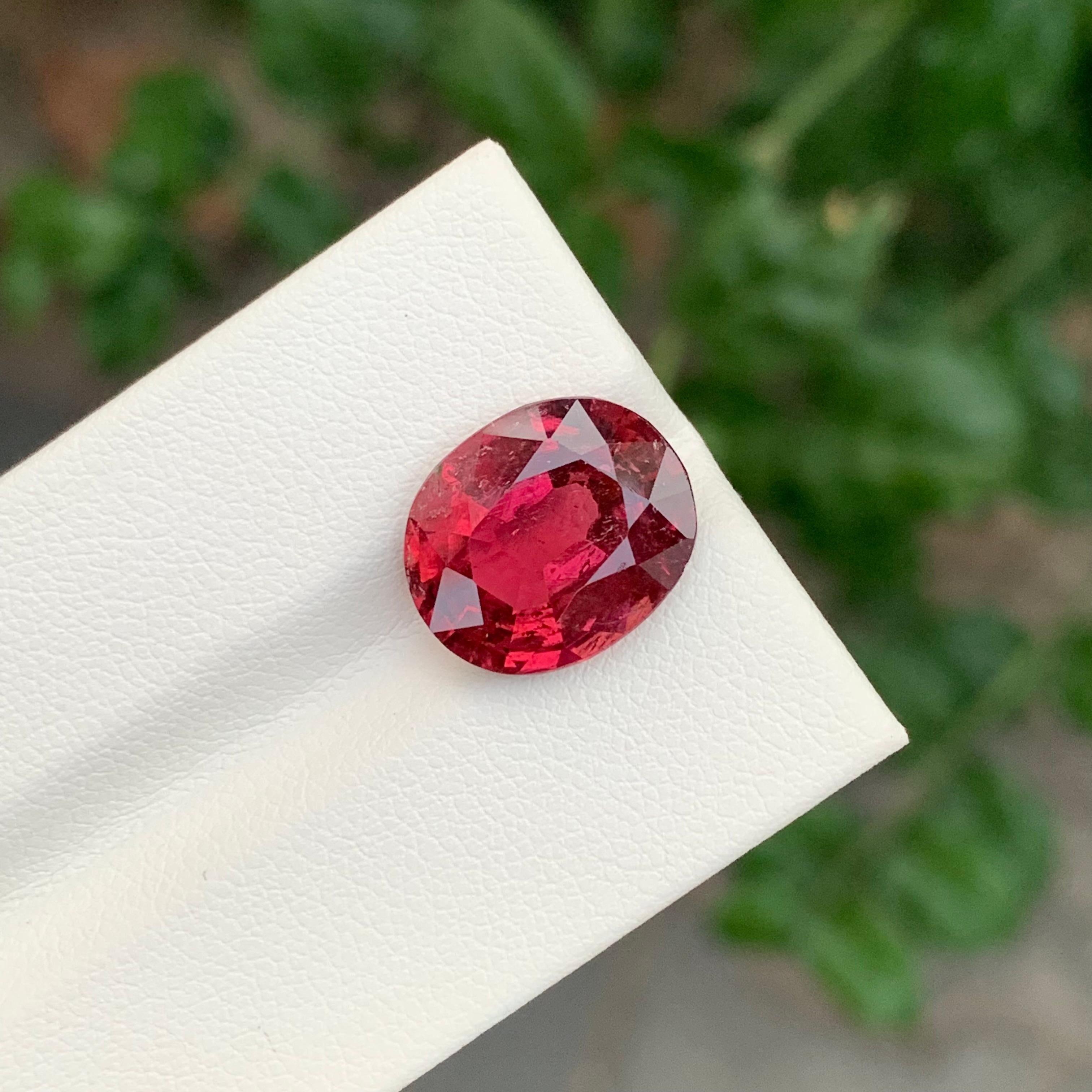 5,75 Karat Atemberaubend Facettiert Rubellit Turmalin Oval Form Edelstein im Angebot 3