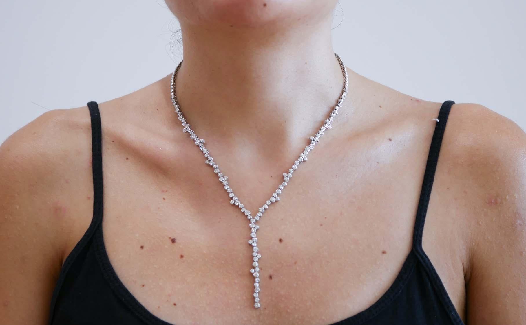 5,75 carati di diamanti, collana in oro bianco 18 carati. In condizioni Nuovo in vendita a Marcianise, Marcianise (CE)