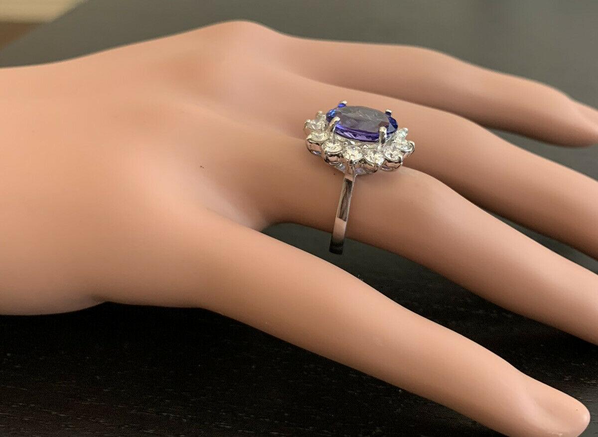 5.75 Carats Natural Tanzanite and Diamond 18k Solid White Gold Ring For Sale 3