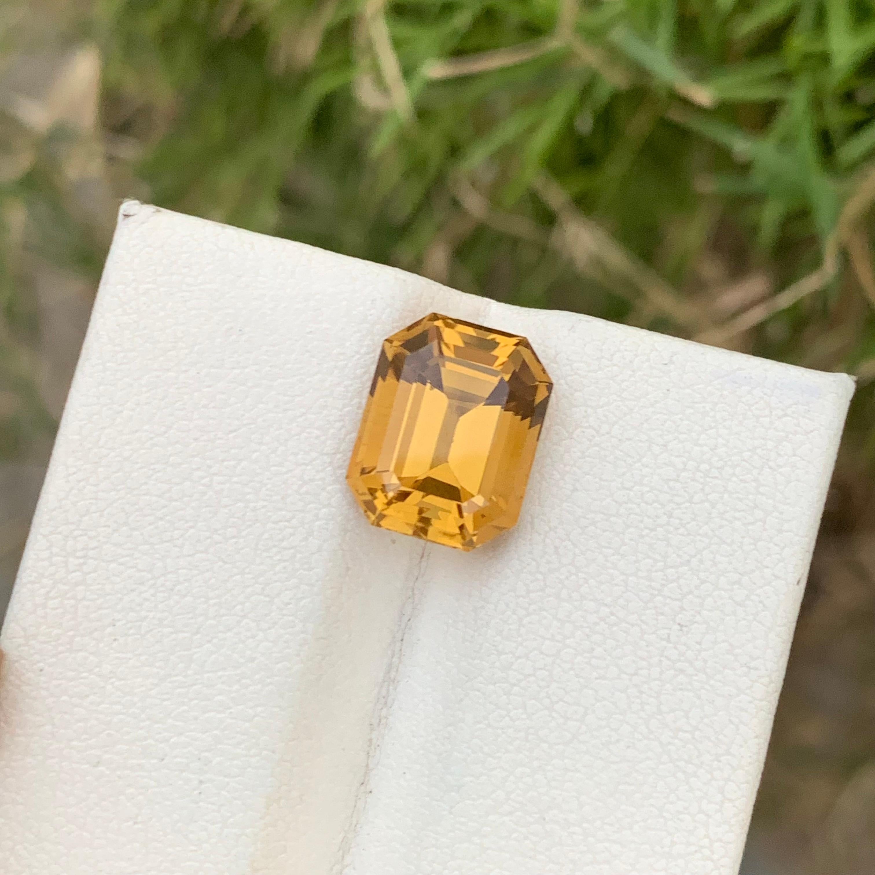 Arts and Crafts 5.75 Cts Natural Loose Citrine Emerald Shape Gemstone  For Sale