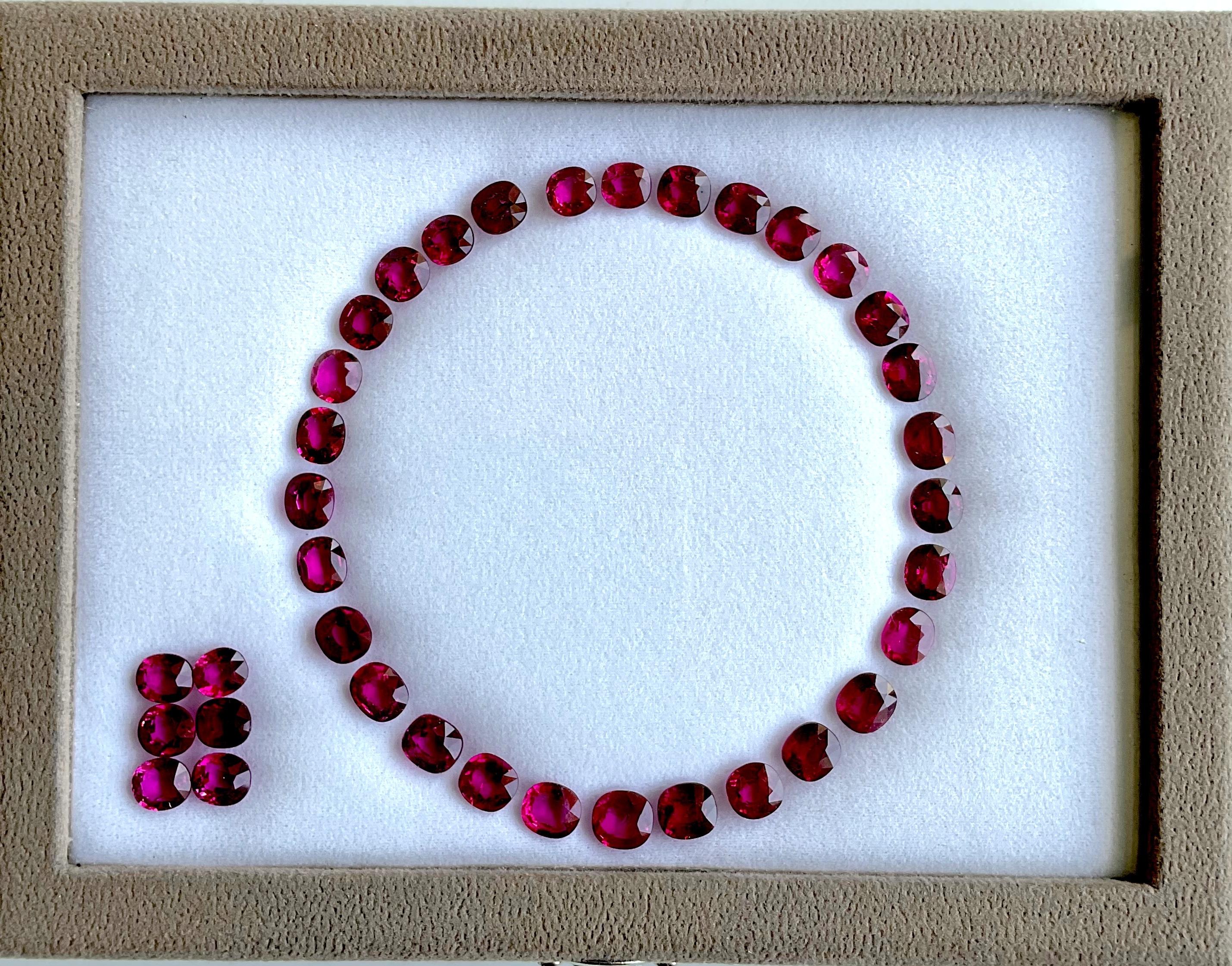 Taglio ovale 57.50 Carati Rubellite Layout Ovale Top Quality Per Gioielleria Gemma Naturale in vendita
