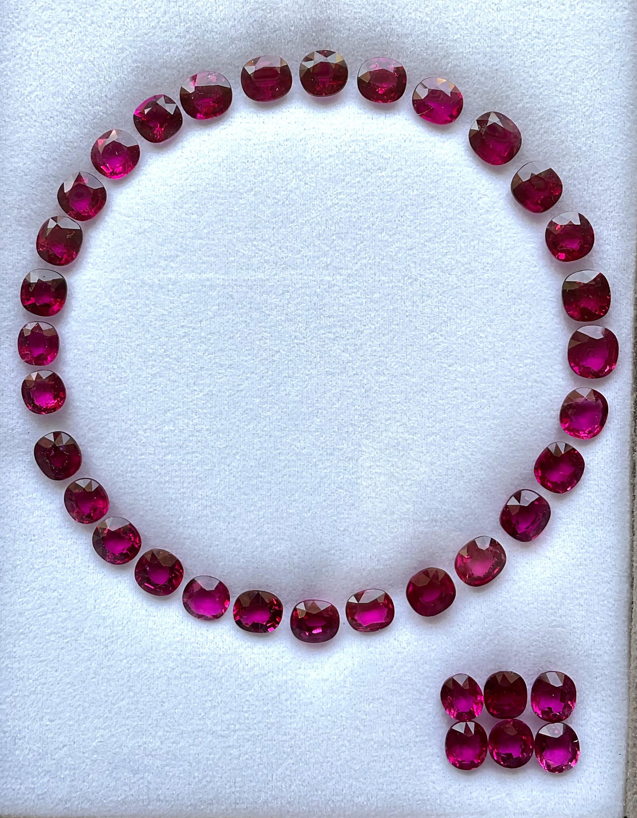 57.50 Carati Rubellite Layout Ovale Top Quality Per Gioielleria Gemma Naturale in vendita 2