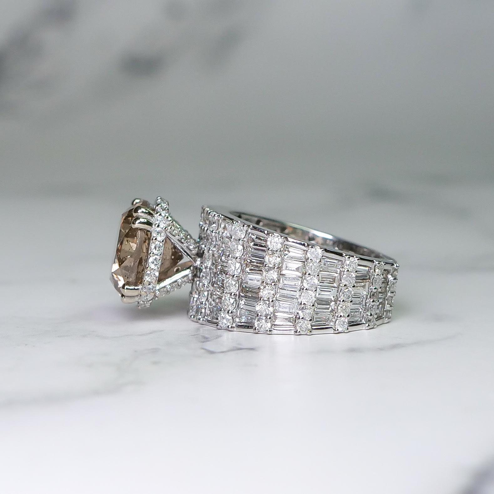 Anillo de Cóctel de Diamantes Champán 5,75 ct Contemporáneo en venta