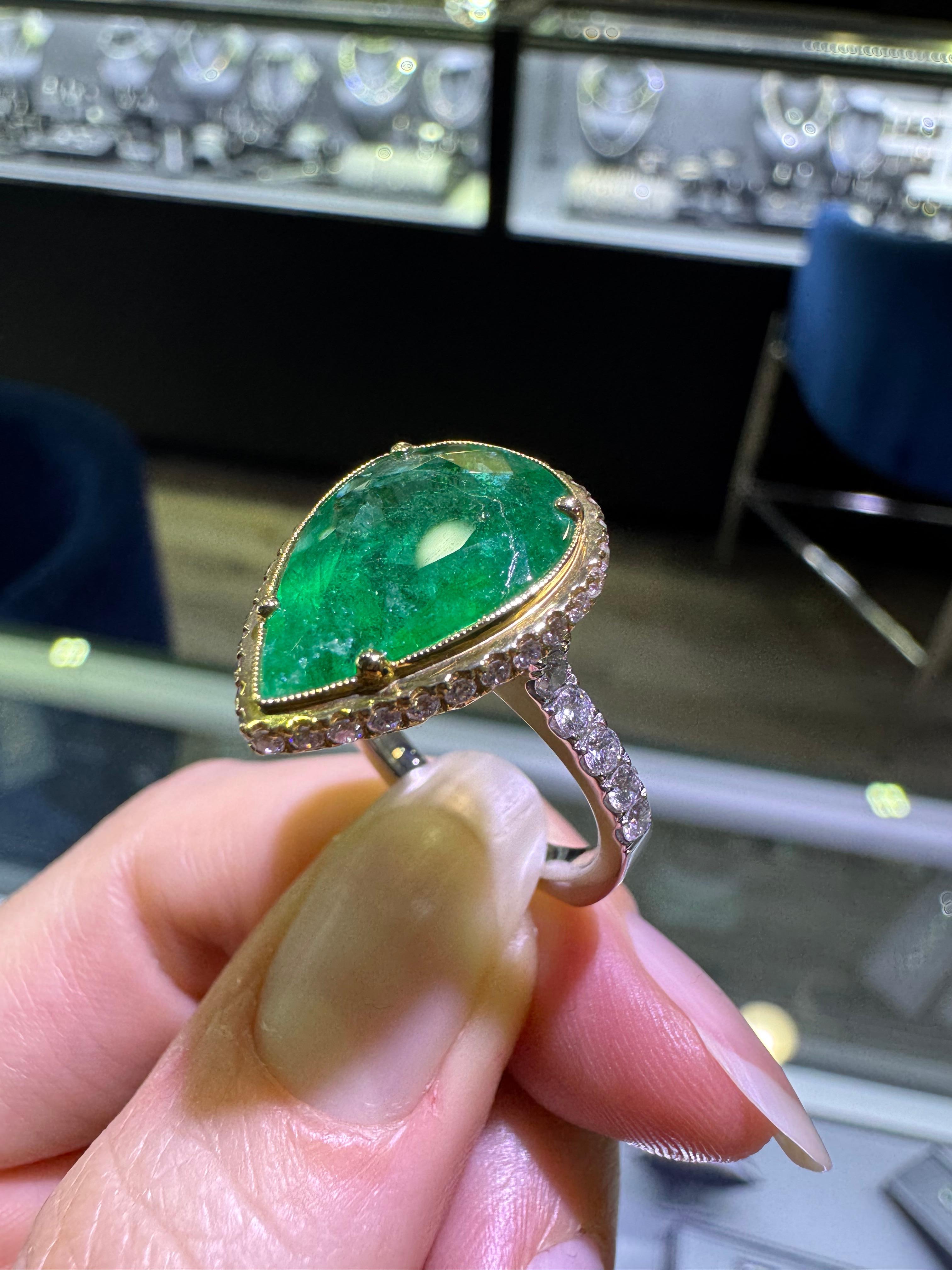 5.76 Carat Emerald & 0.68 Carat Diamond Halo Ring 18 Karat In Stock 2