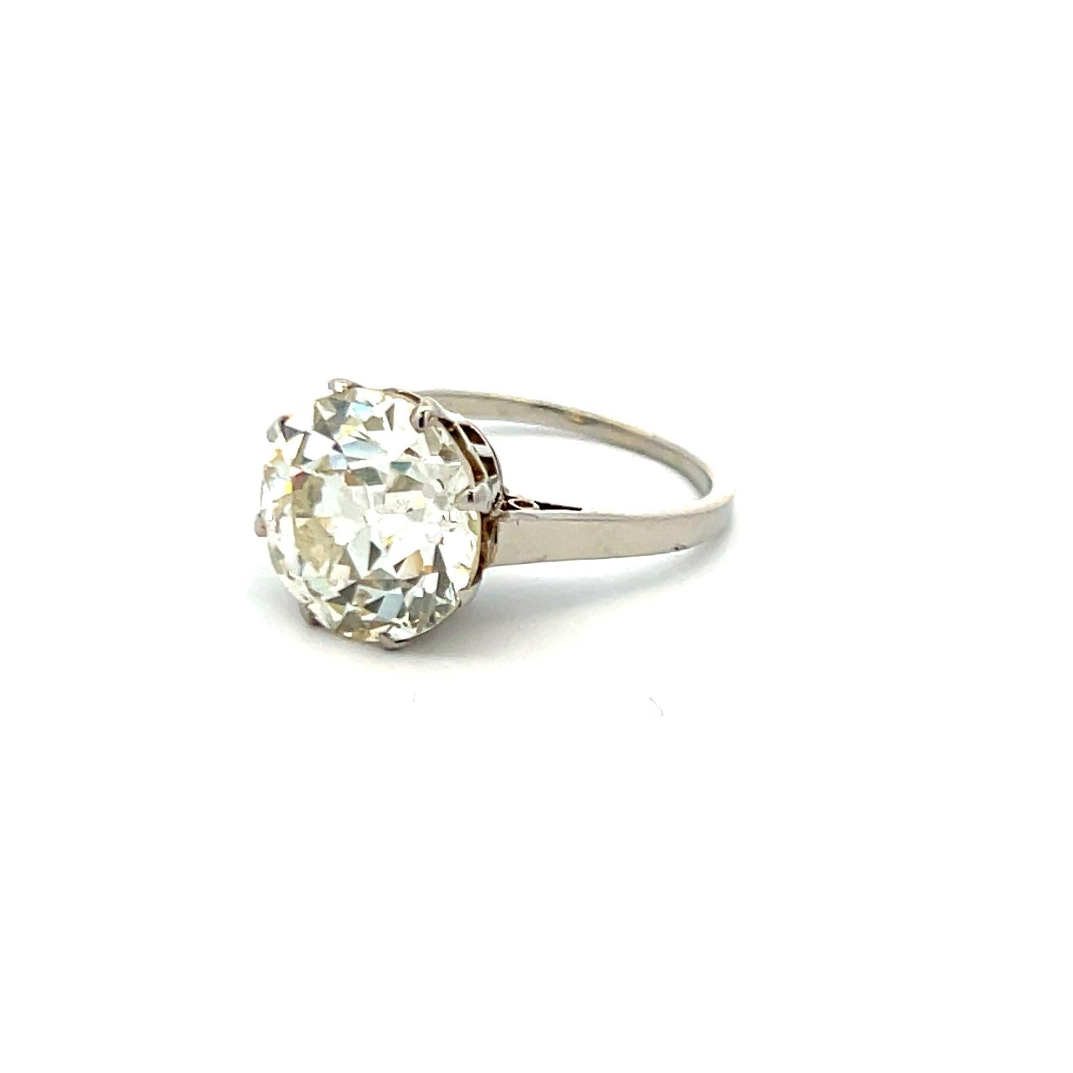 Taille vieille Europe Bague de fiançailles en platine avec diamant taille européenne ancienne de 5,76 carats M VS2 en vente