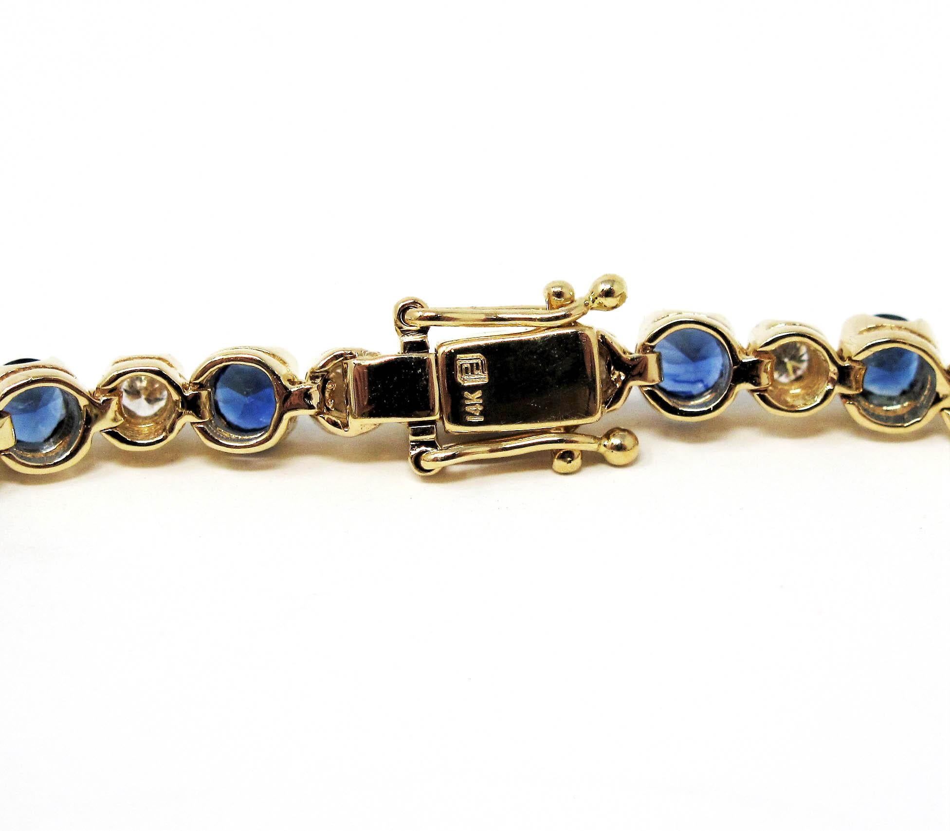 Alternating Natural Sapphire and Natural Diamond Tennis Bracelet in Yellow Gold In Good Condition For Sale In Scottsdale, AZ