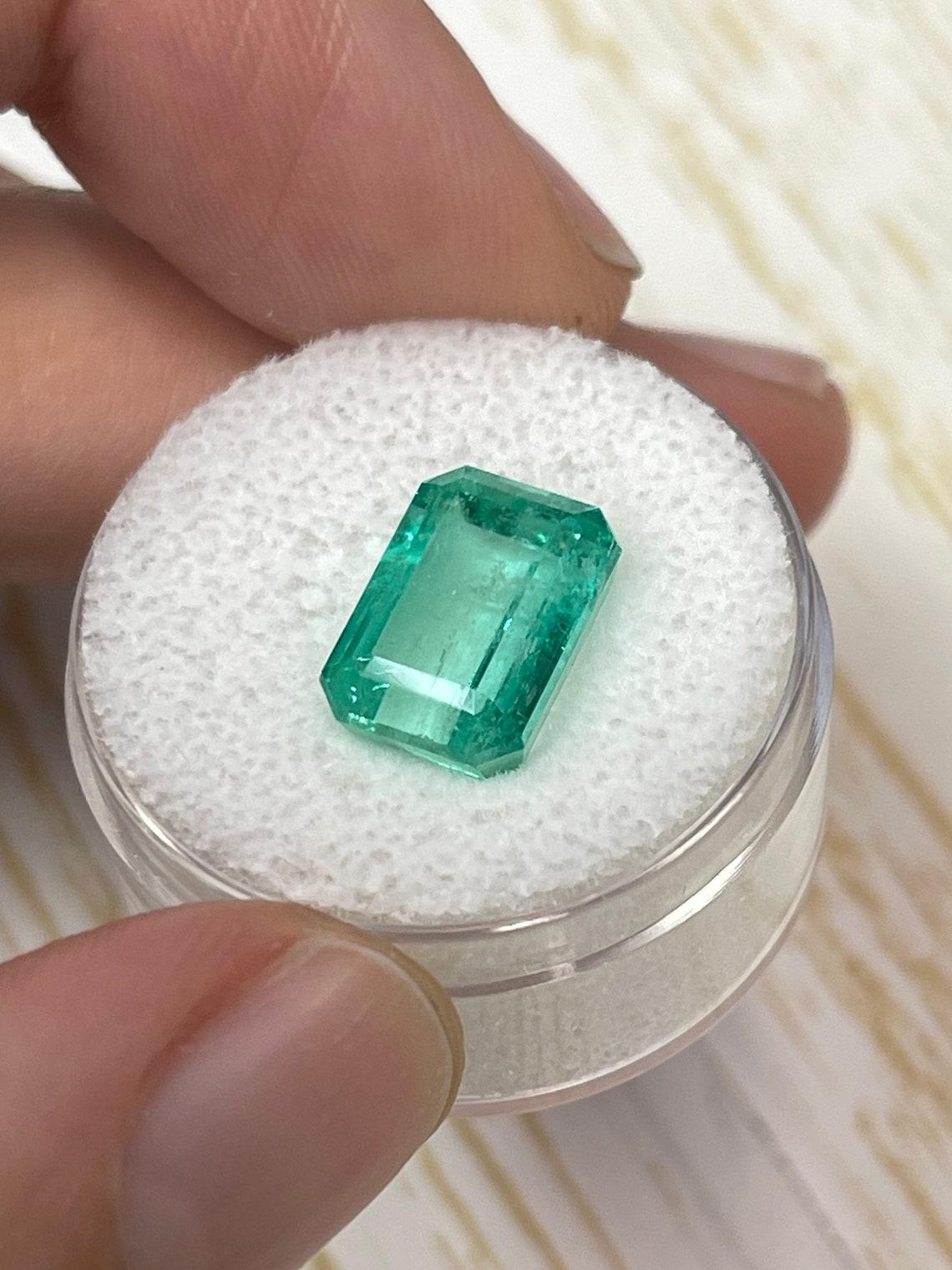 Modern 5.76ct Clear Green Muzo Emerald Cut Gem 12x8 Genuine May Birthstone For Sale