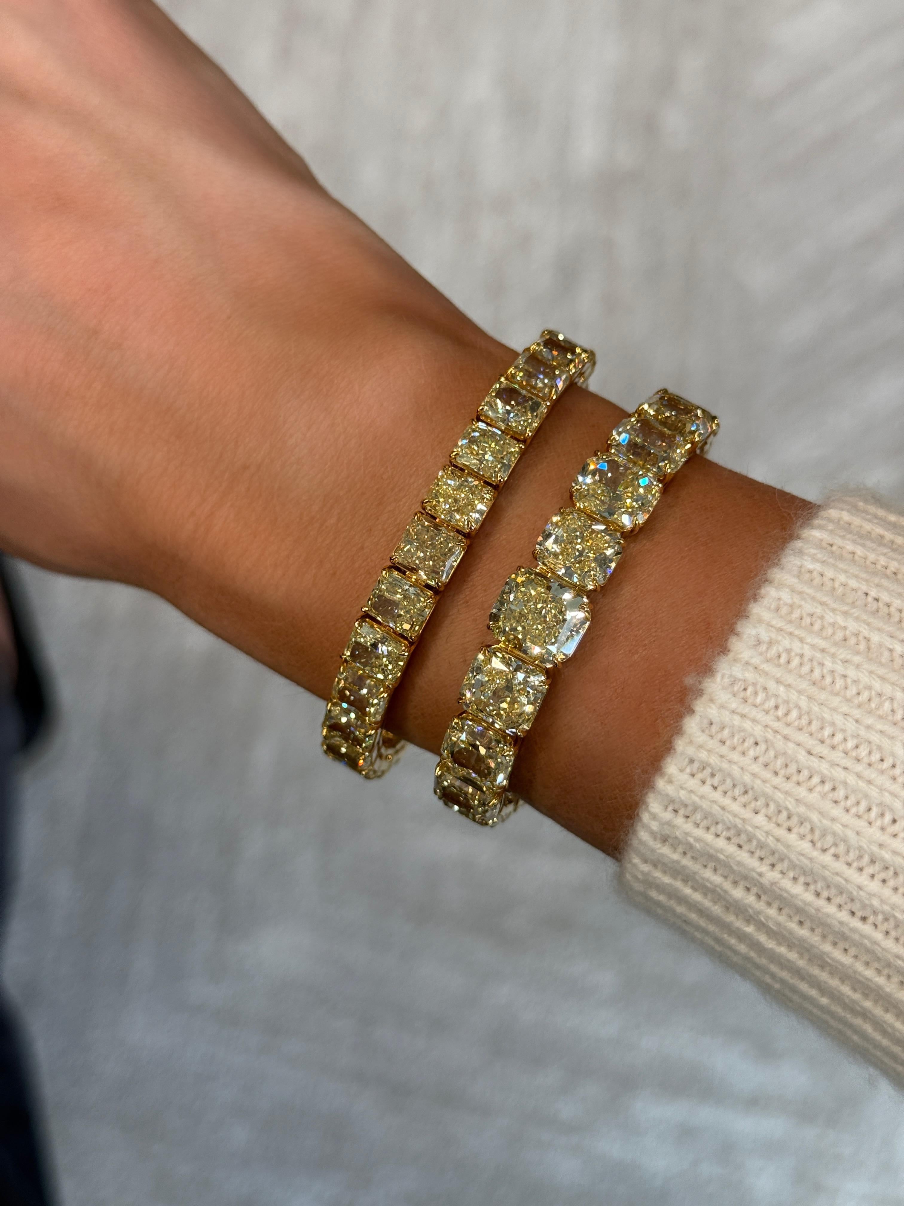 57,79ct Amarillo Fancy Diamante talla cojín Brazalete de tenis Certificado GIA Corte cojín en venta