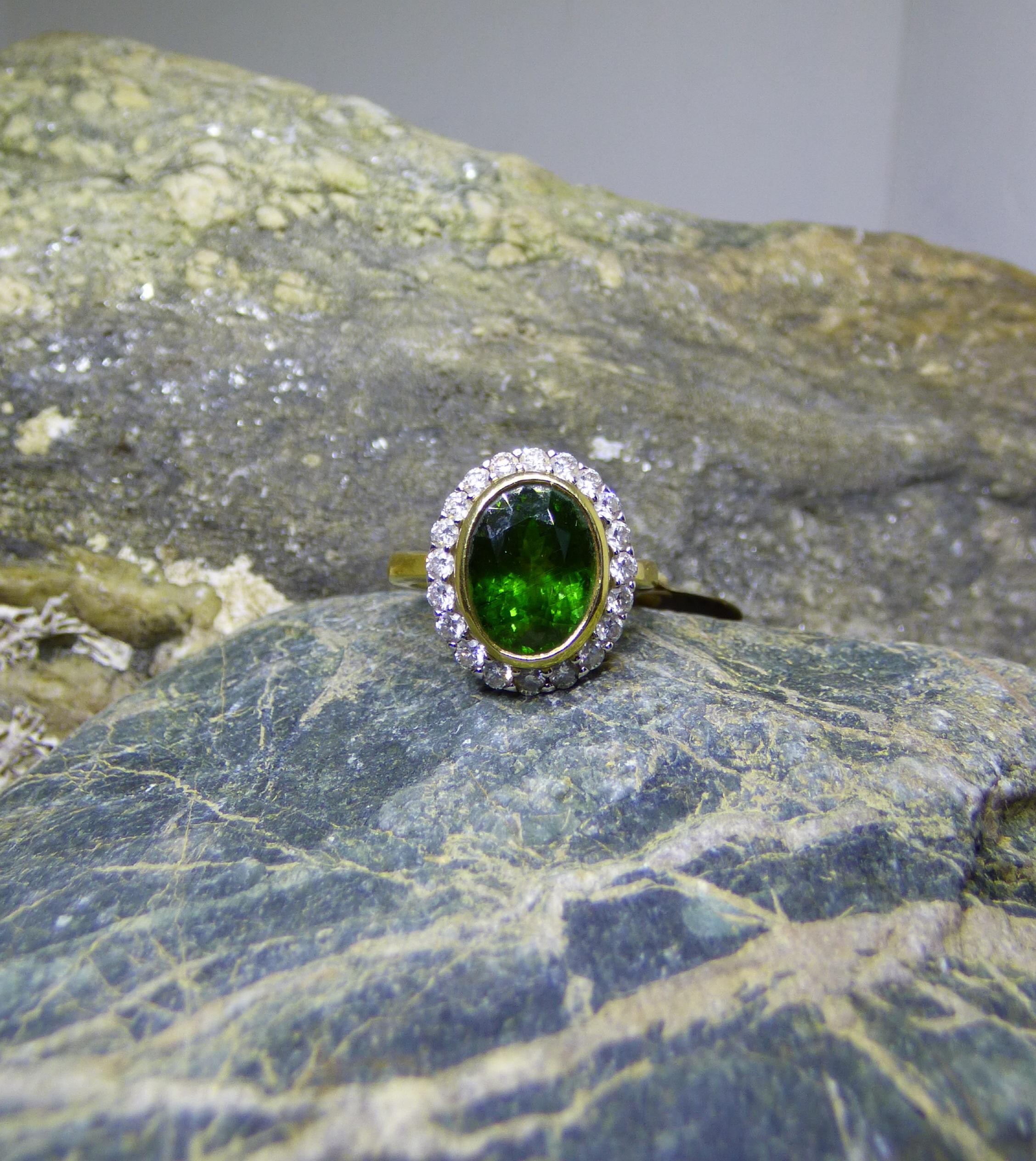 5.77ct Oval Green Tourmaline and Diamond Cluster Ring in 18K Gold. For Sale 3