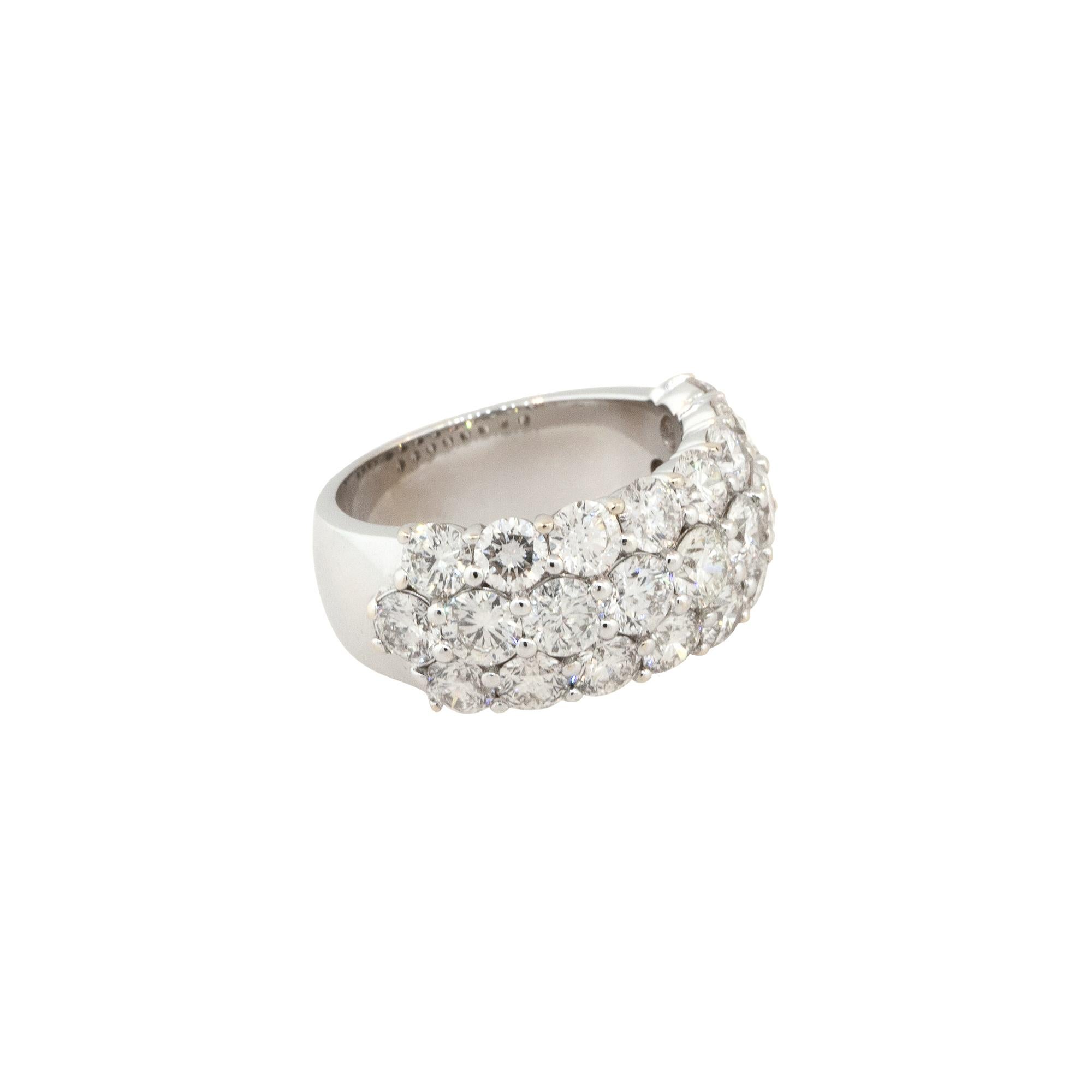 5.78 Carat Three Row Pavé Diamond Wedding Band 18 Karat In Stock In Excellent Condition For Sale In Boca Raton, FL